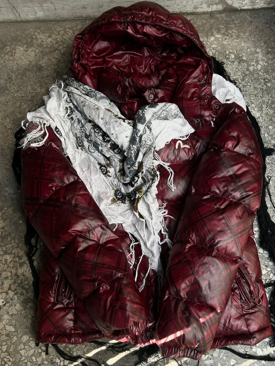 2000s evisu 락시크 체크 버건디 숏 패딩 상품이미지1