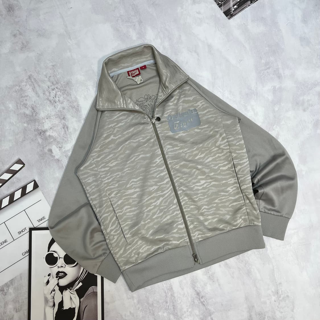 오니츠카타이거 타이거 패턴 자수 트랙탑  상품이미지1