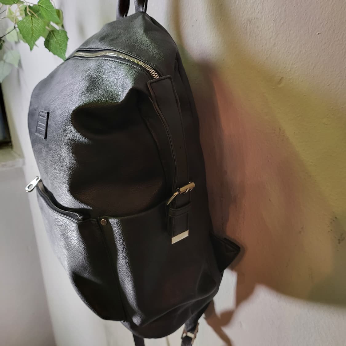 스텐다드 서밋 페이크 레더 백팩 상품이미지4