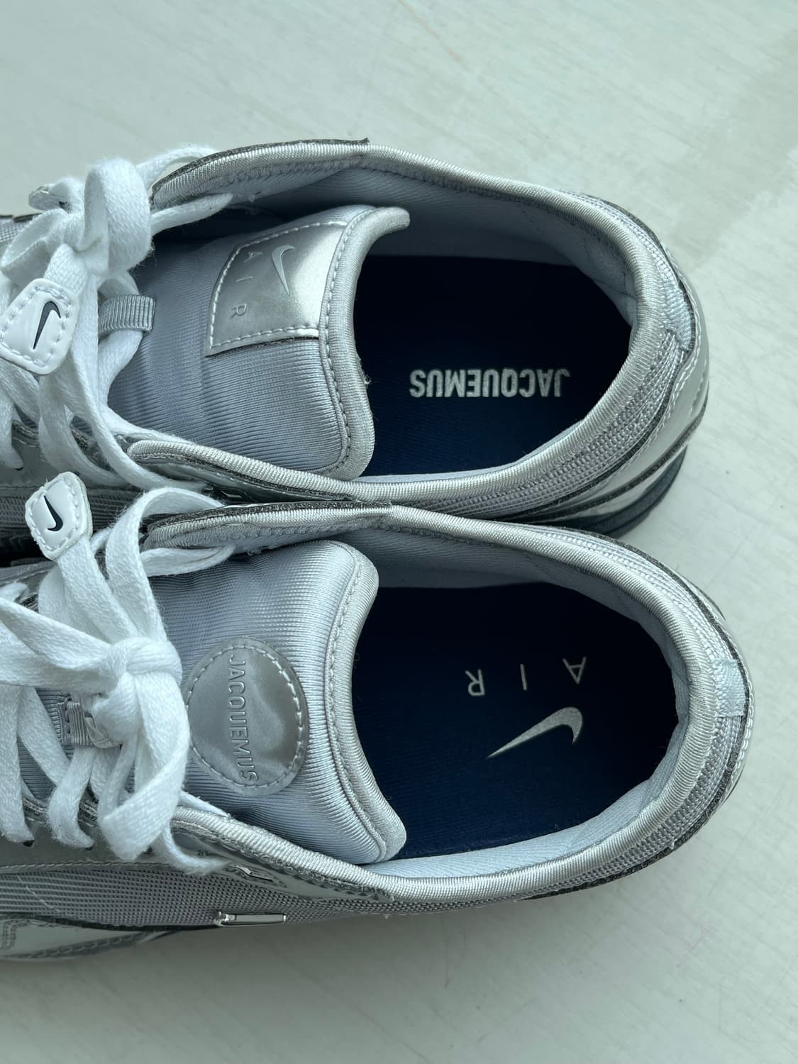 나이키 x 자크뮈스 에어맥스 1 '86 메탈릭 실버 미드나잇 네이비 상품이미지2