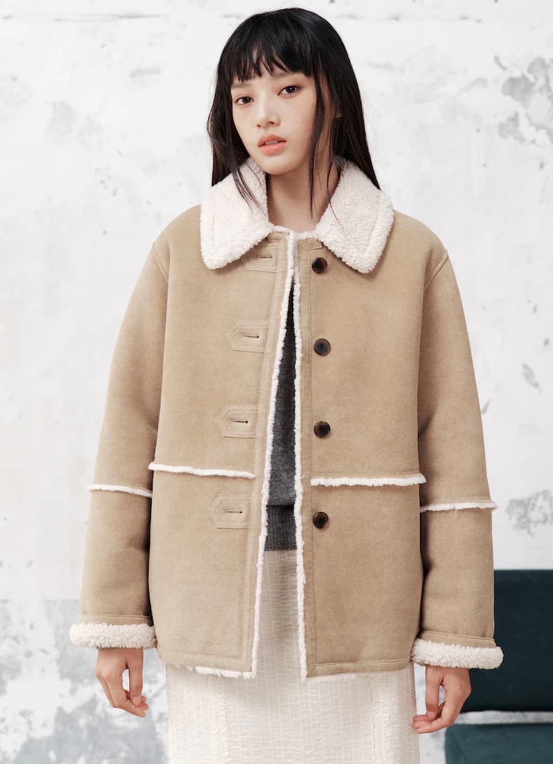 [새상품/택O] 구호플러스 시어링 스웨이드 미디 무스탕자켓 베이지 상품이미지3