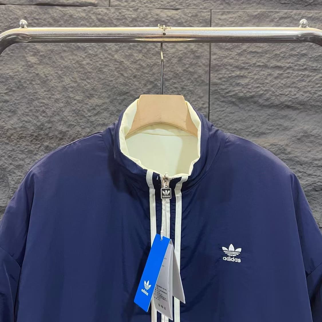 아디다스 팀 리버시블 패디드 자켓 크림 화이트 더블면 재킷 S
 상품이미지4