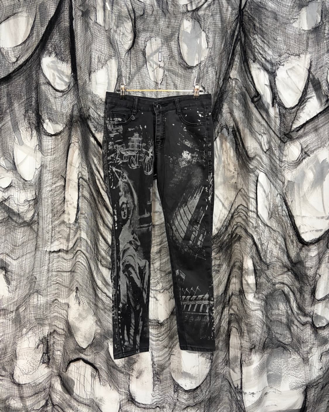 Gothic all over Graphic cubic pants 상품이미지2