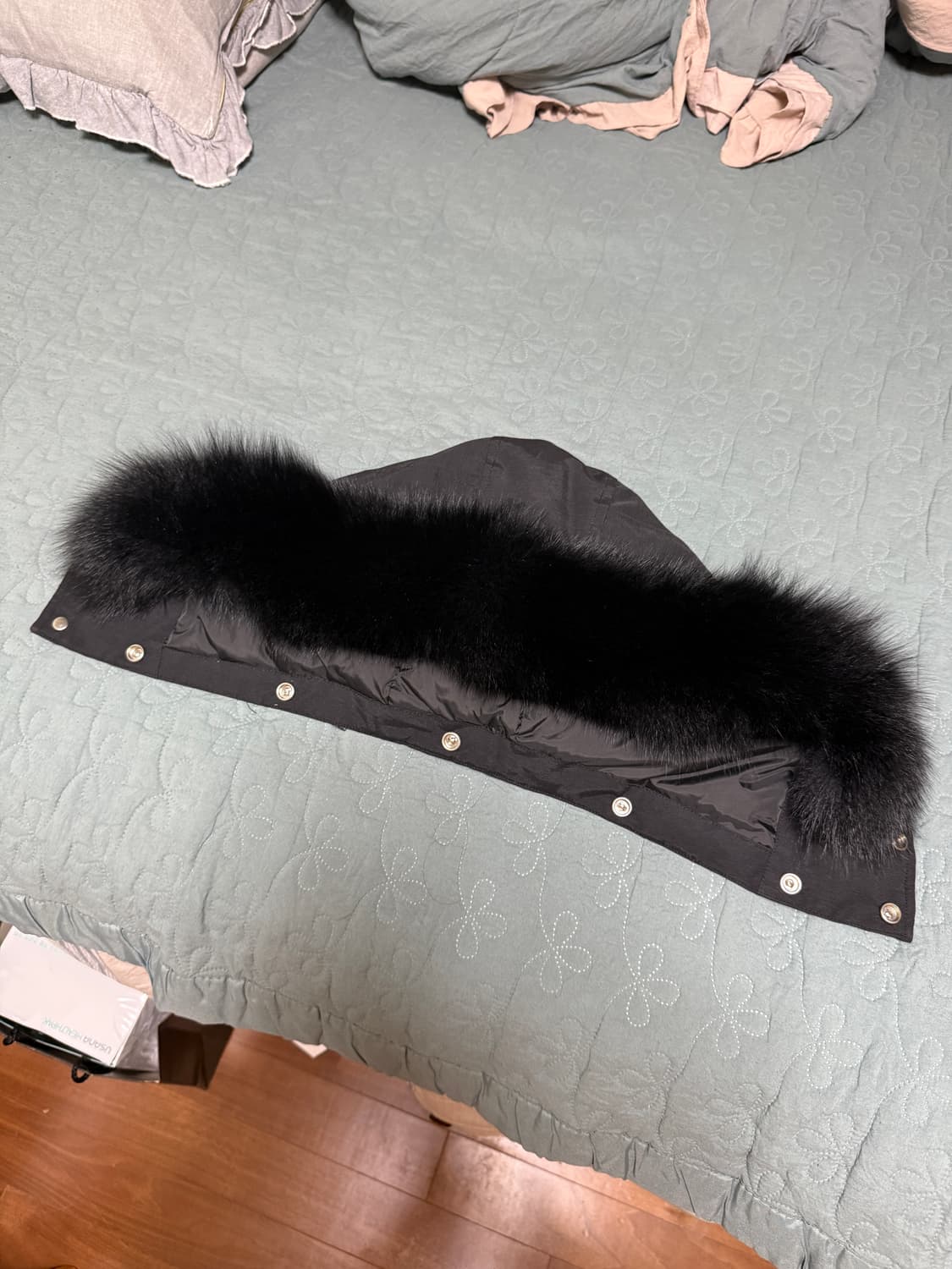 [정품] 무스너클 쓰리쿼터 패딩 / 세탁 필요 / 저렴하게 정리합니다 상품이미지10