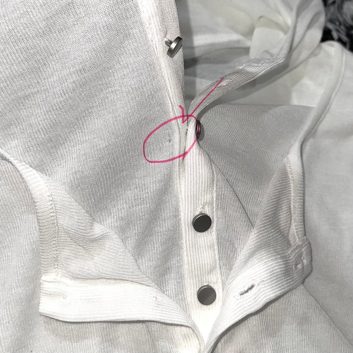 PAIKI 비엑세스 파이키 크로스 레이어드 후드 슬리브 티셔츠 상품이미지3