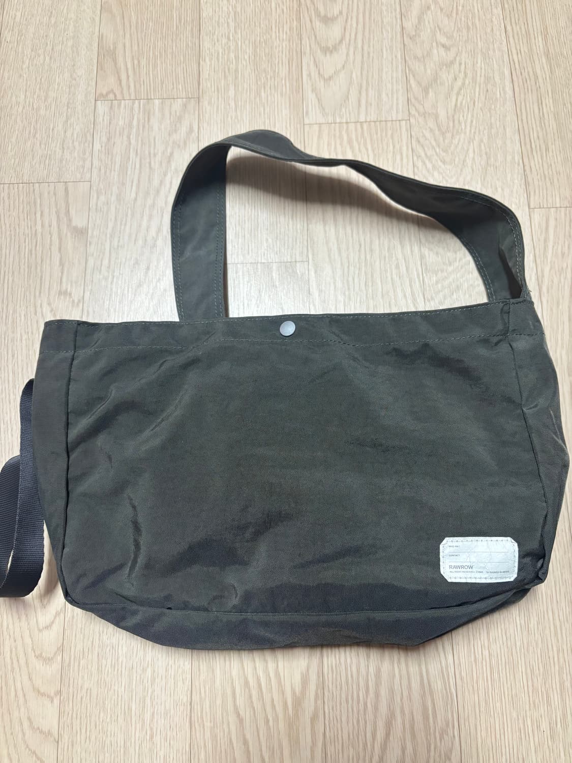 로우로우 크로스백 판매 상품이미지2