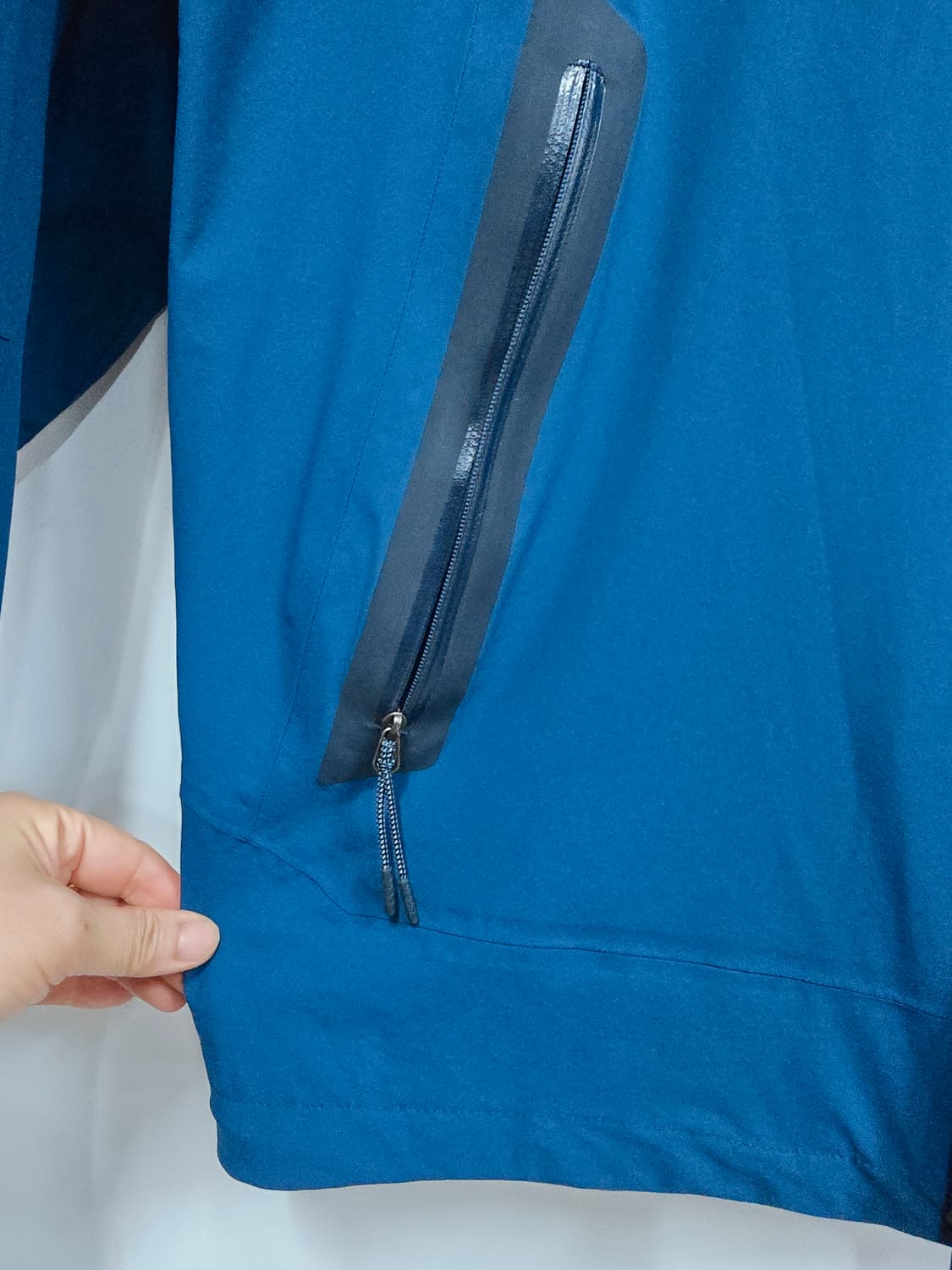 빈폴 아웃도어 블루 바람막이 후드 자켓 상품이미지3