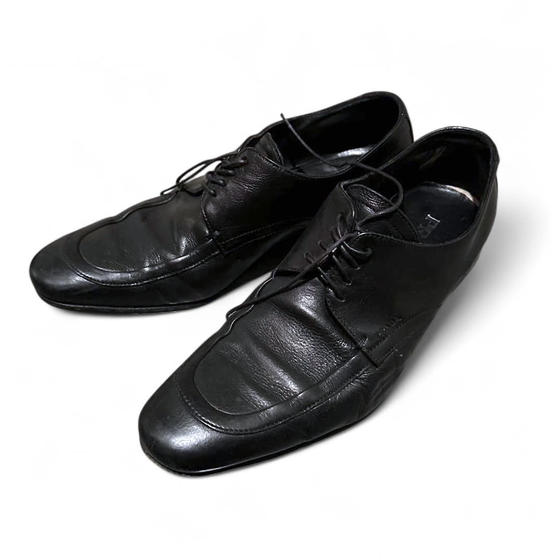 프라다 스퀘어토 레더 더비슈즈 상품이미지1