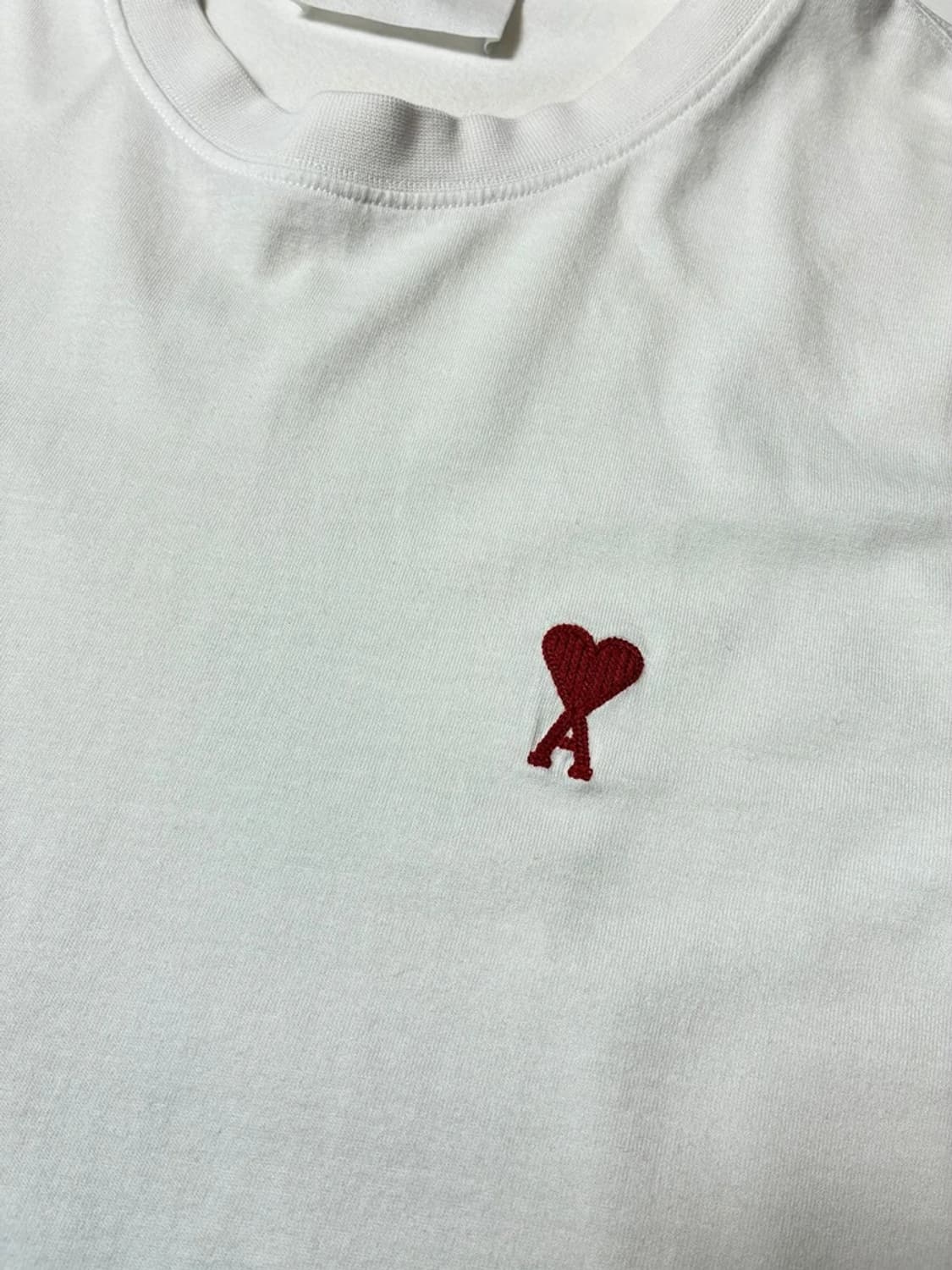 아미 AMI 스몰 하트 로고 코튼 반팔 티셔츠 PN9695 상품이미지3