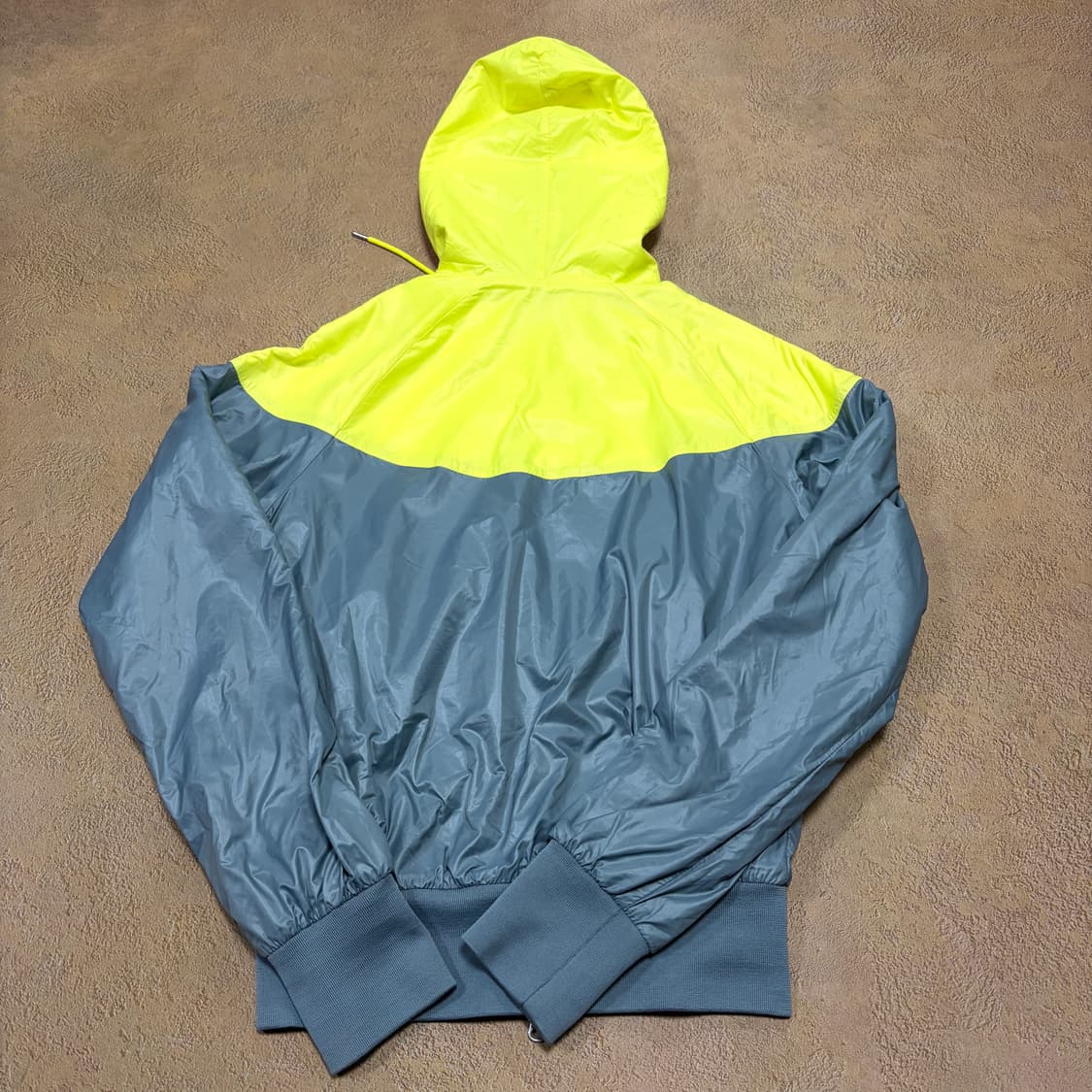 나이키 우먼 기모 바람막이 상품이미지2