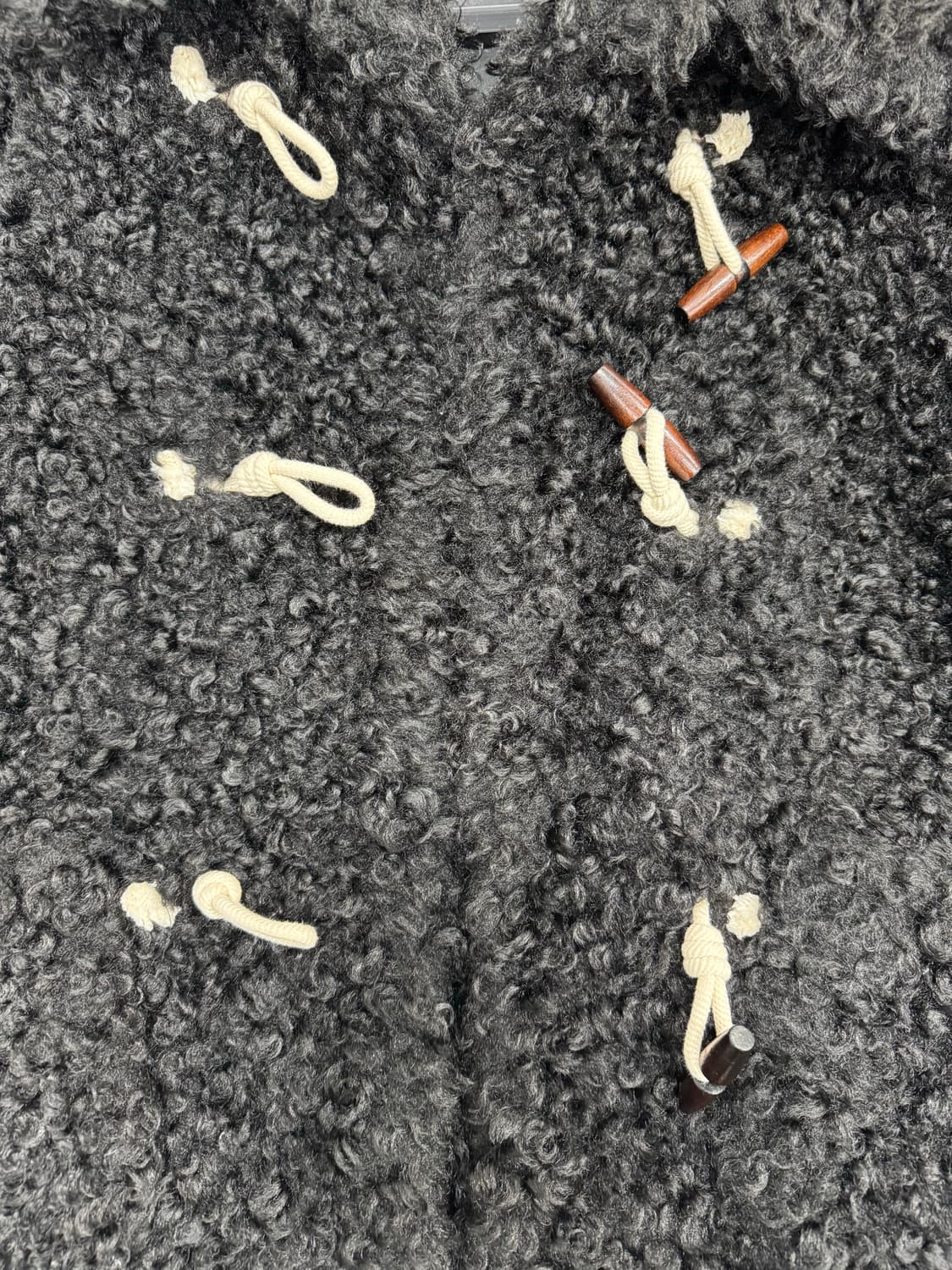 마이스 뽀글 더플 퍼 코트 블랙 상품이미지6