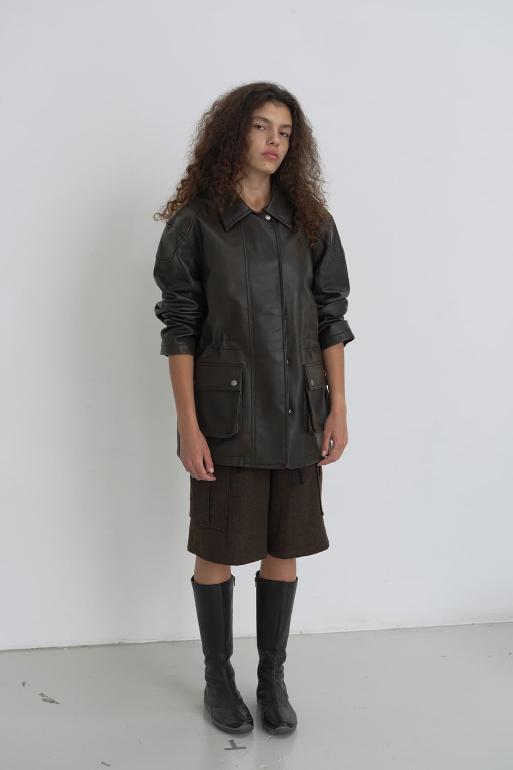 버뮬라 PATCH OVERFIT LEATHER JACKET (BROWN) 상품이미지1