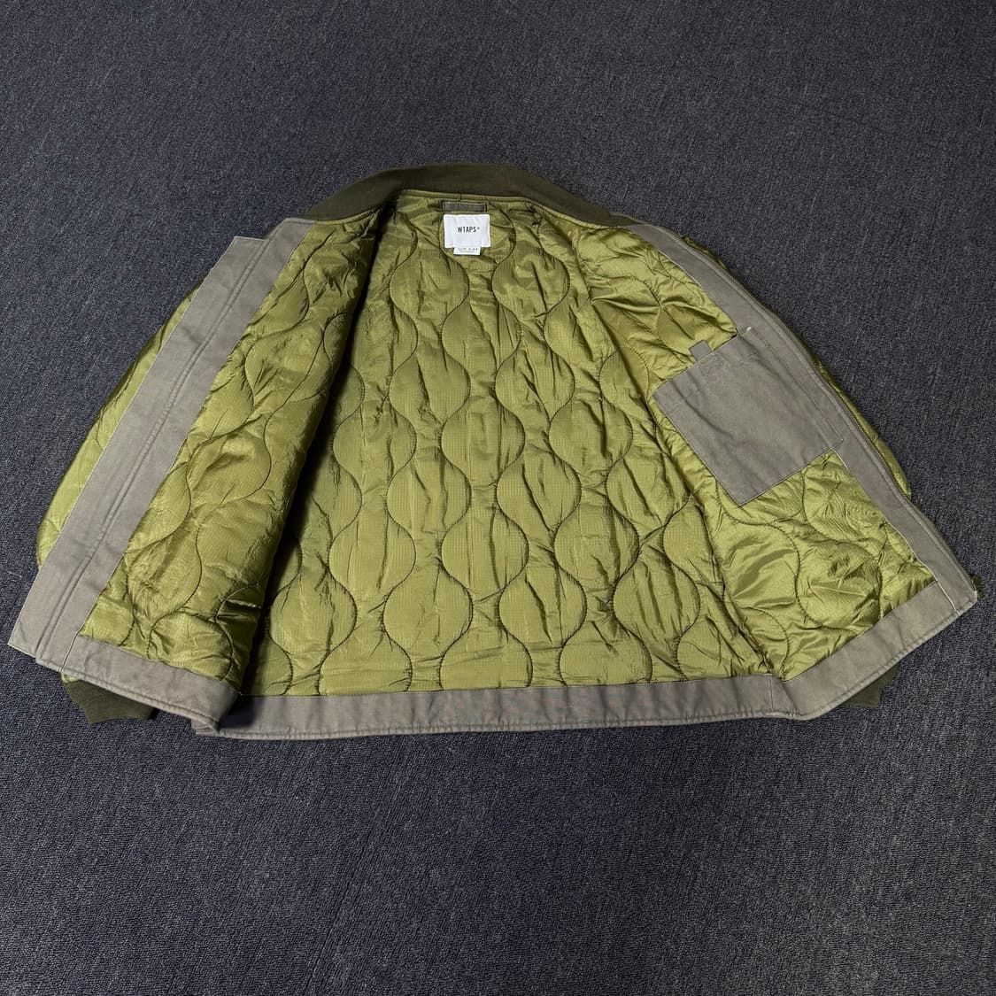 WTAPS 더블탭스 퀄티드 도킹 자켓 상품이미지3