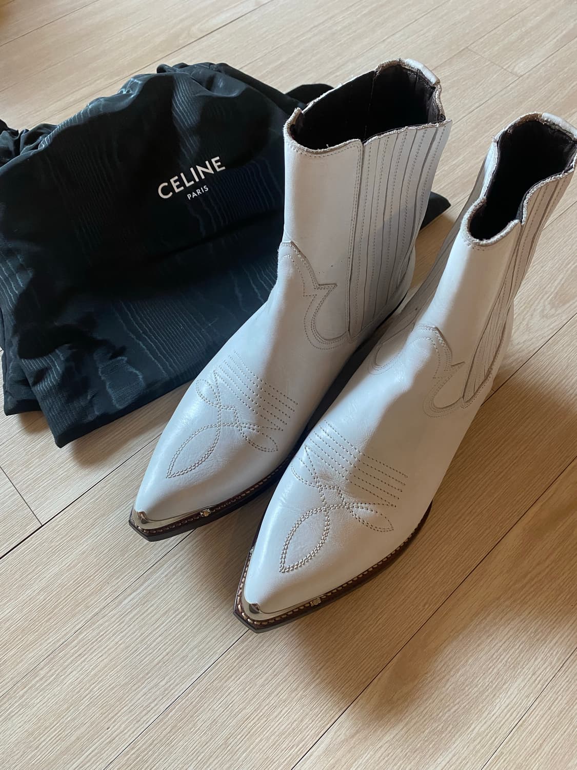 셀린느 22SS Cosmic Cruiser Boots 상품이미지1