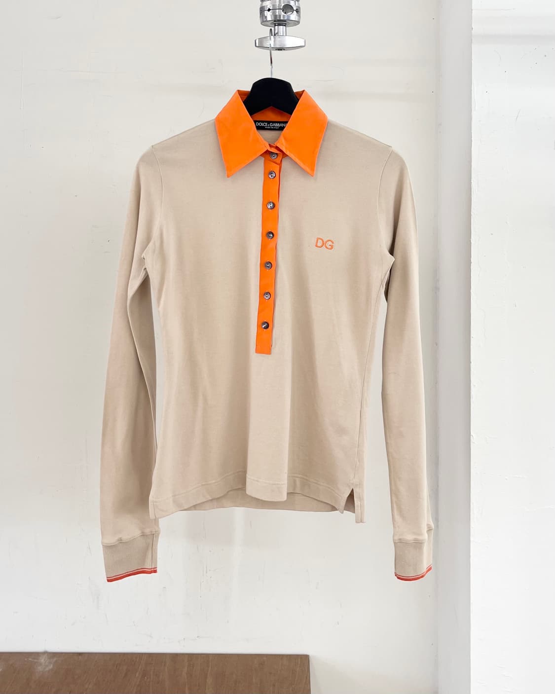 돌체 앤 가바나 베이지 앤 오렌지 롱슬리브 폴로 셔츠 상품이미지1