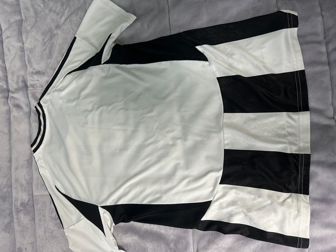 유벤투스 홈 24-25 유니폼 상품이미지2