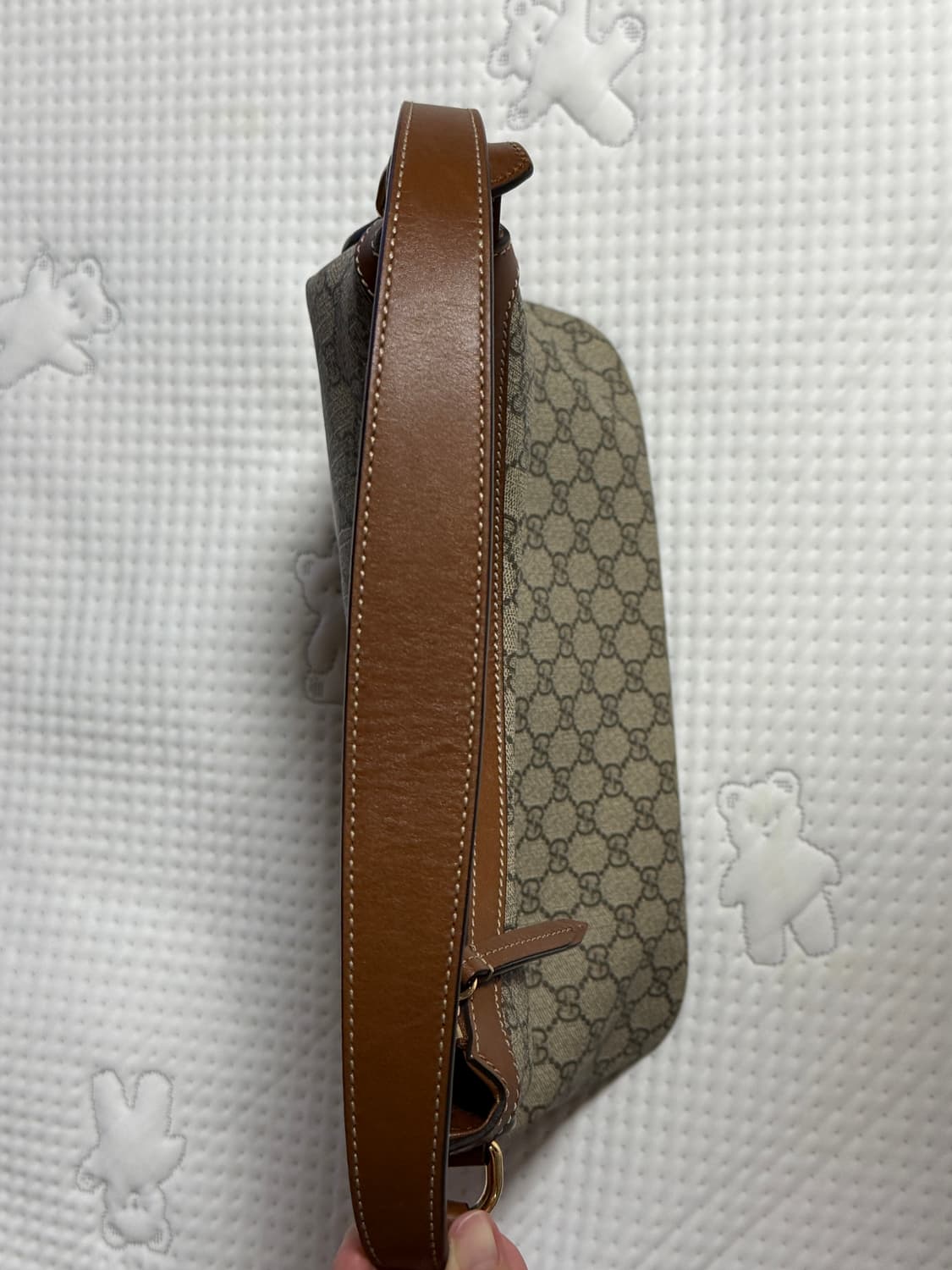 구찌 GG 수프림 캔버스 숄더 호보백 상품이미지6