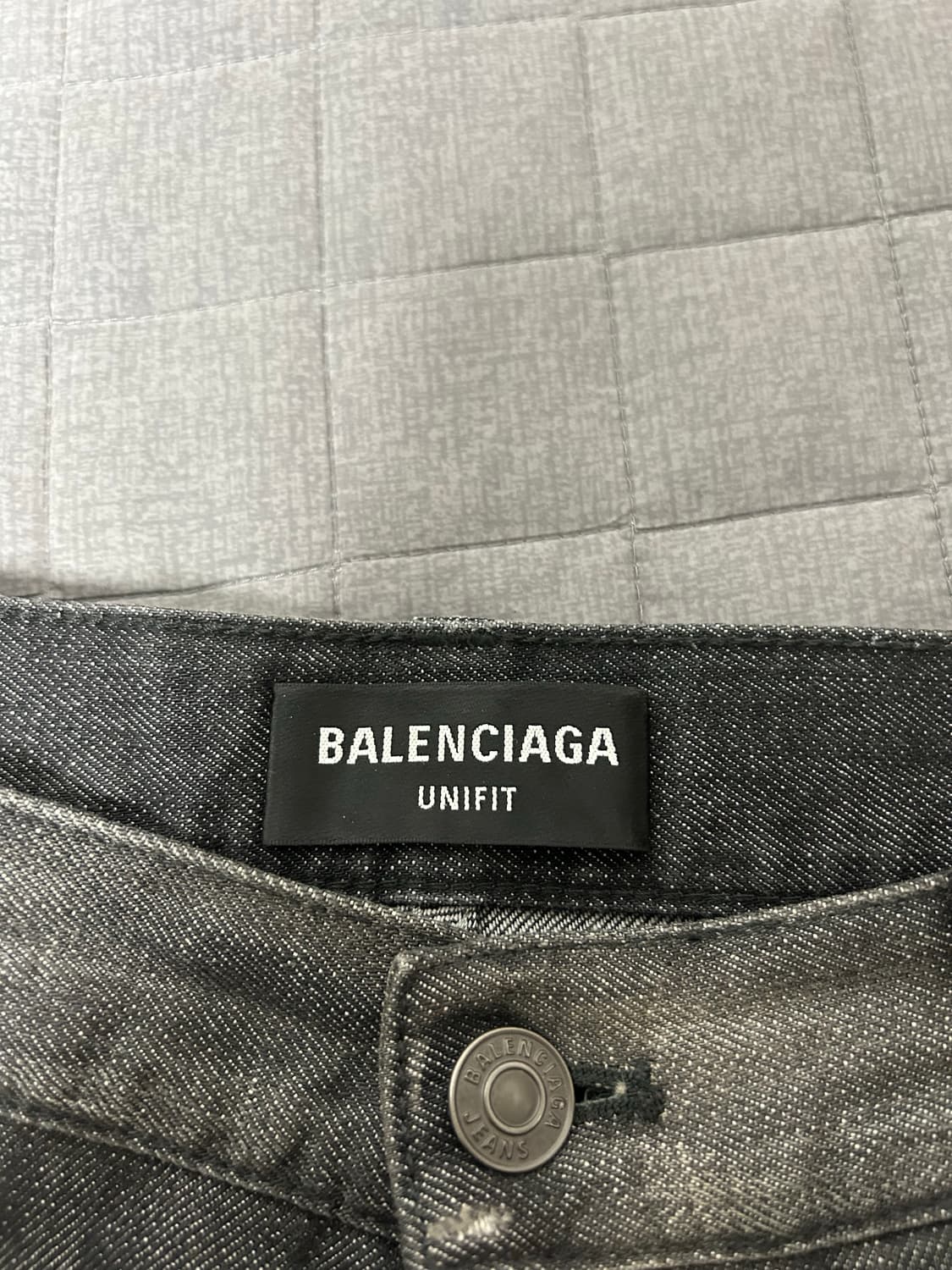 [XS] 발렌시아가 디스트로이드 슈퍼 라지 베기 데님 팬츠 흑청 상품이미지3