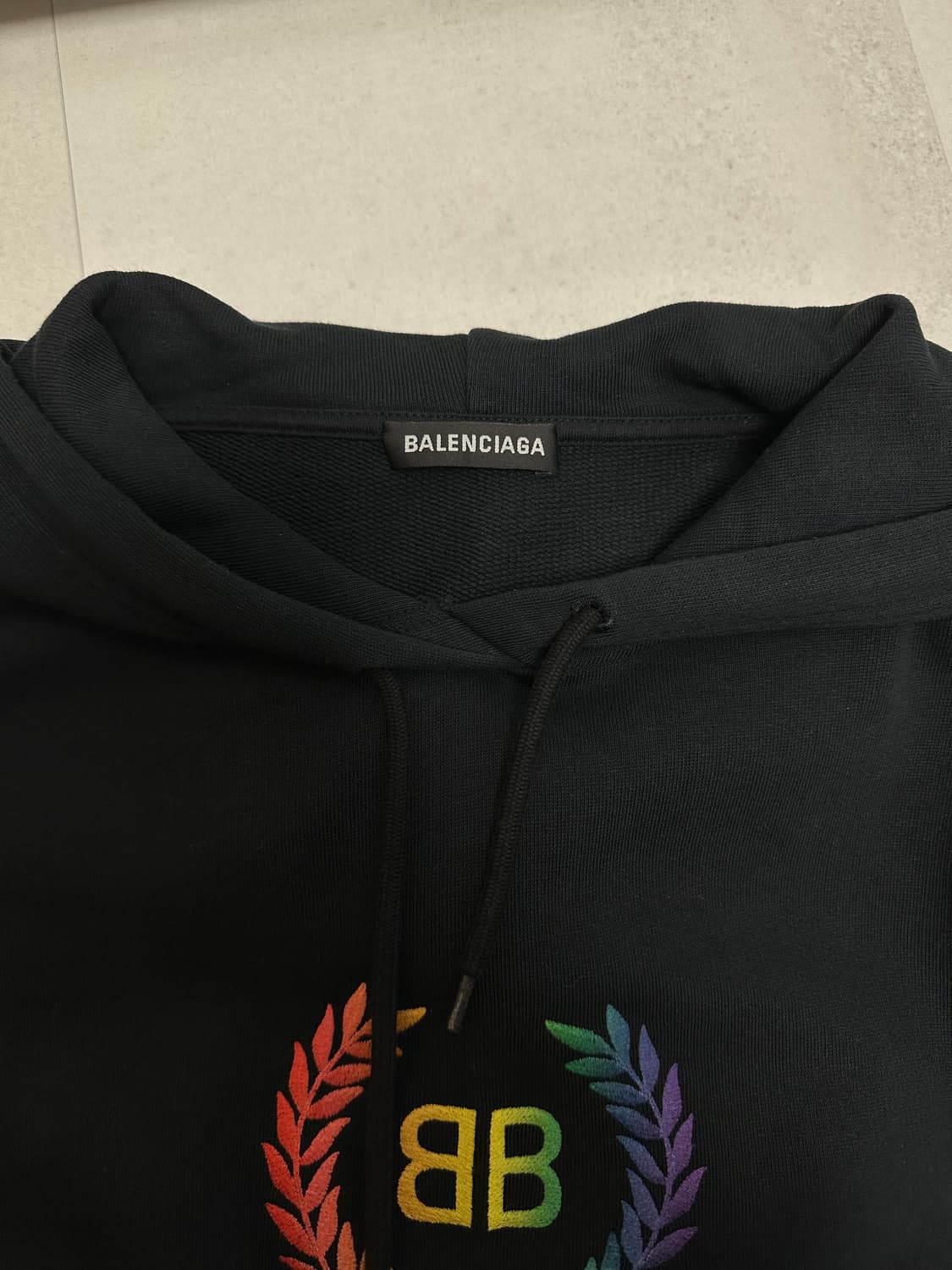 [네고 가능]S+ 발렌시아가 월계수 후드티 그라데이션 XS 택제거 새상품 상품이미지4