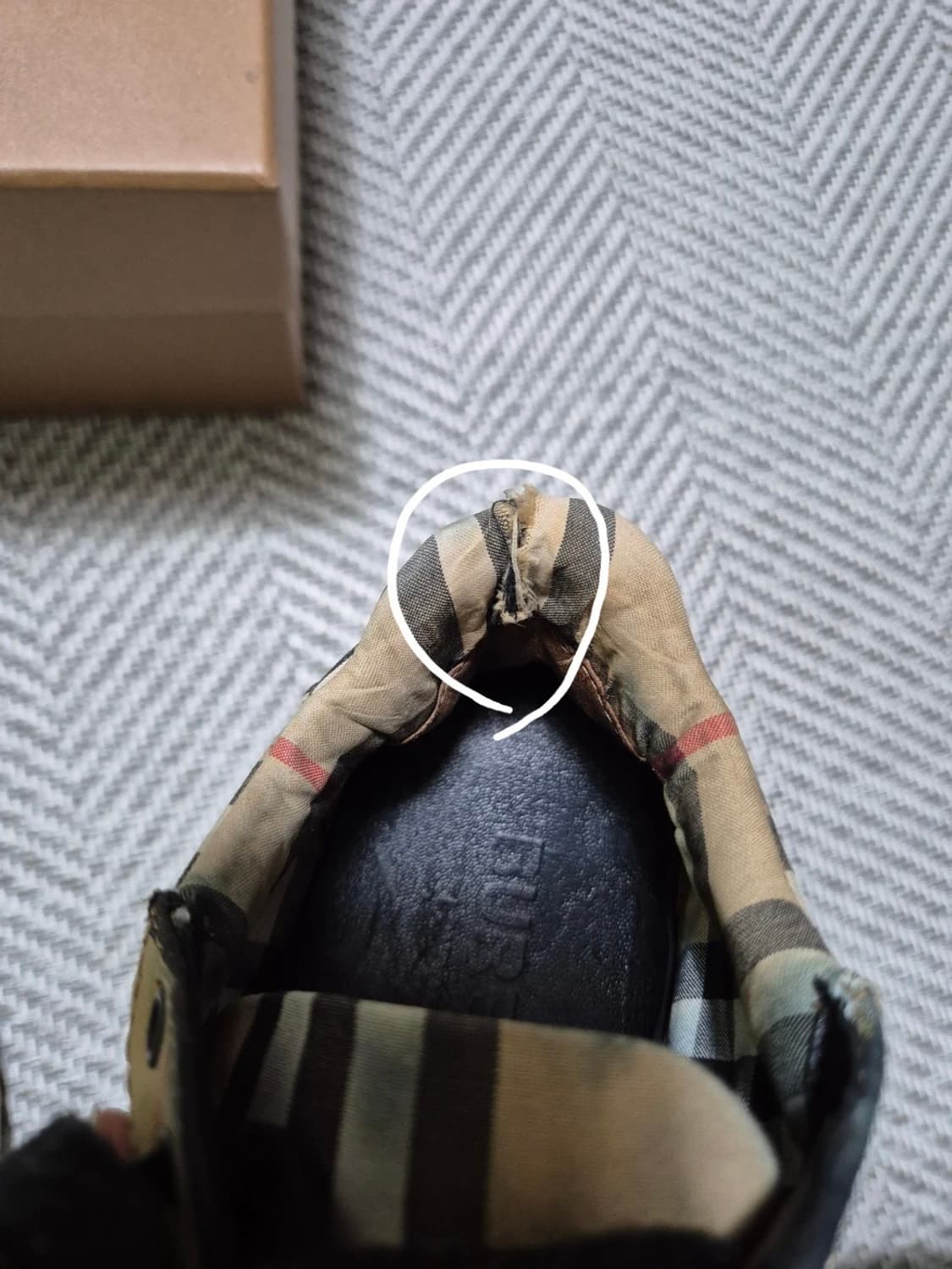 백화점 정품 버버리 스니커즈 37 벨크로 240 상품이미지7