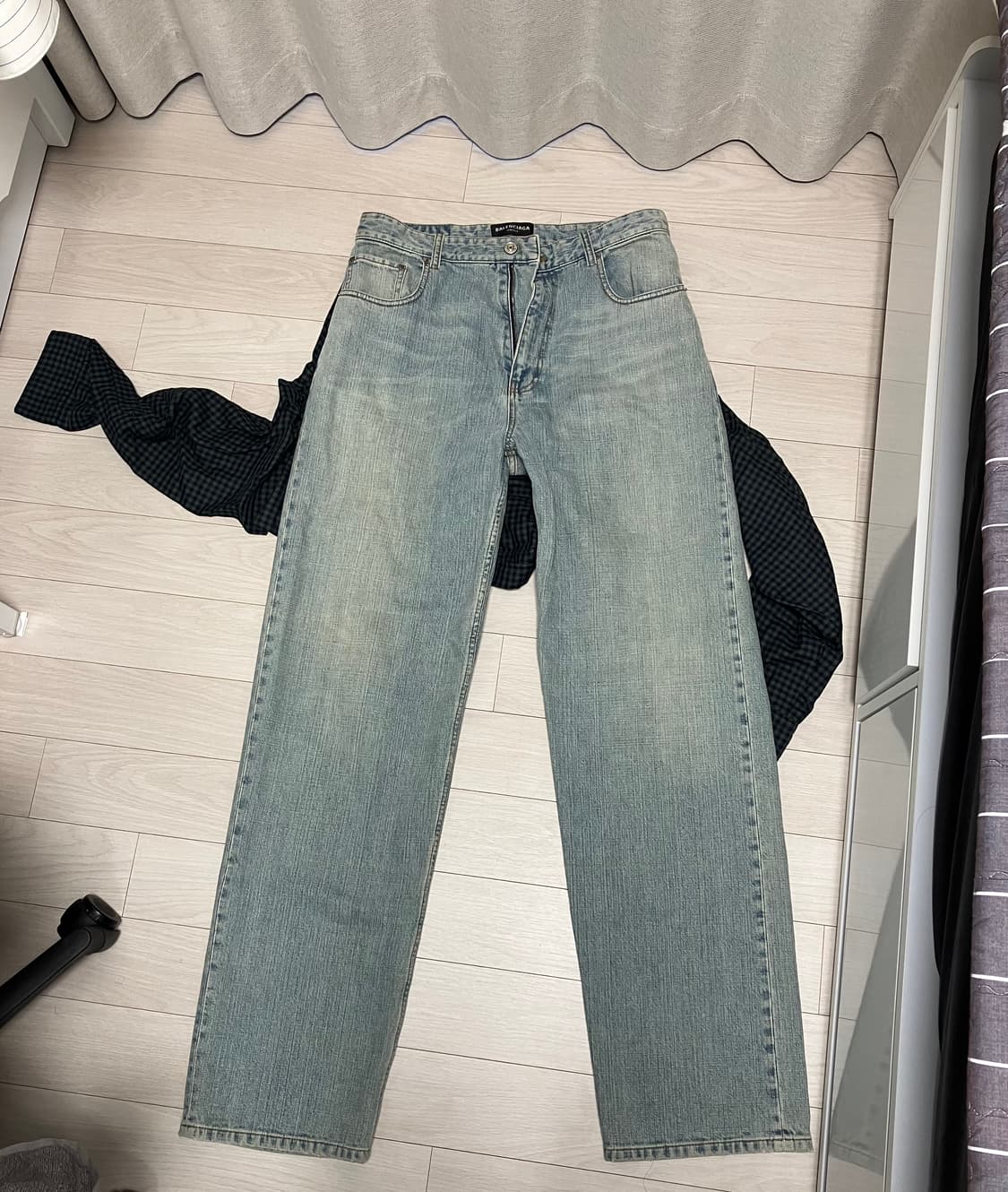 발렌시아가 하이브리드 데님 상품이미지1