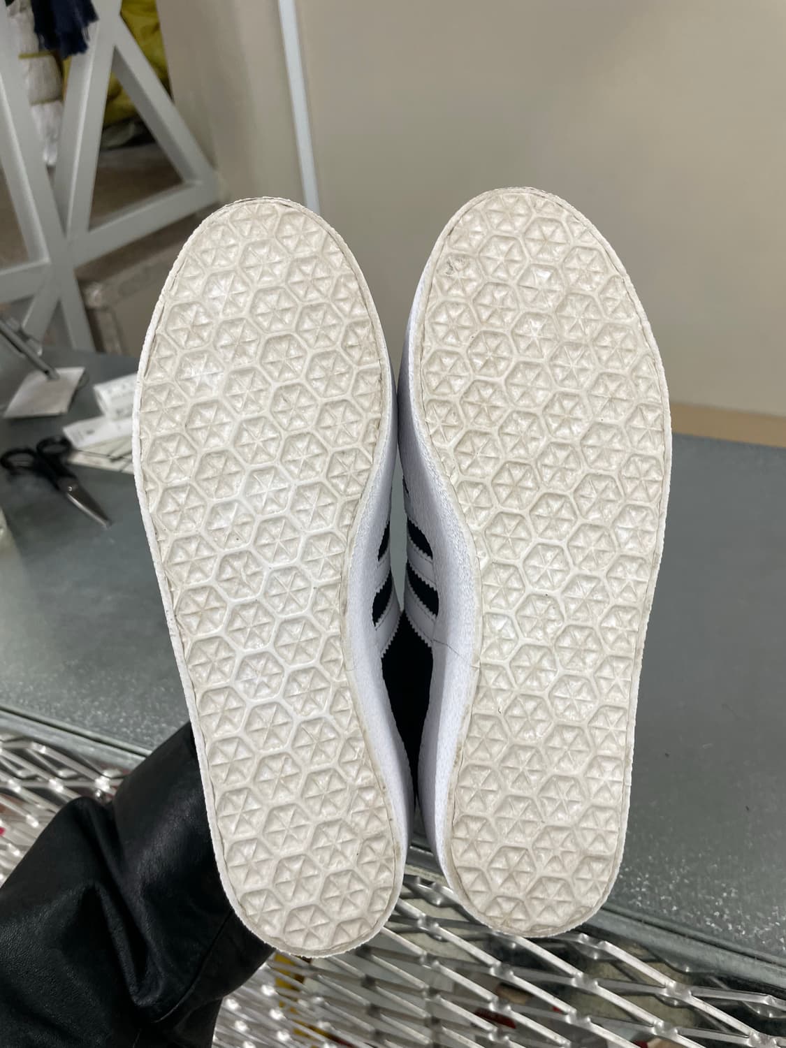 아디다스 가젤 업 스니커즈 225 상품이미지6