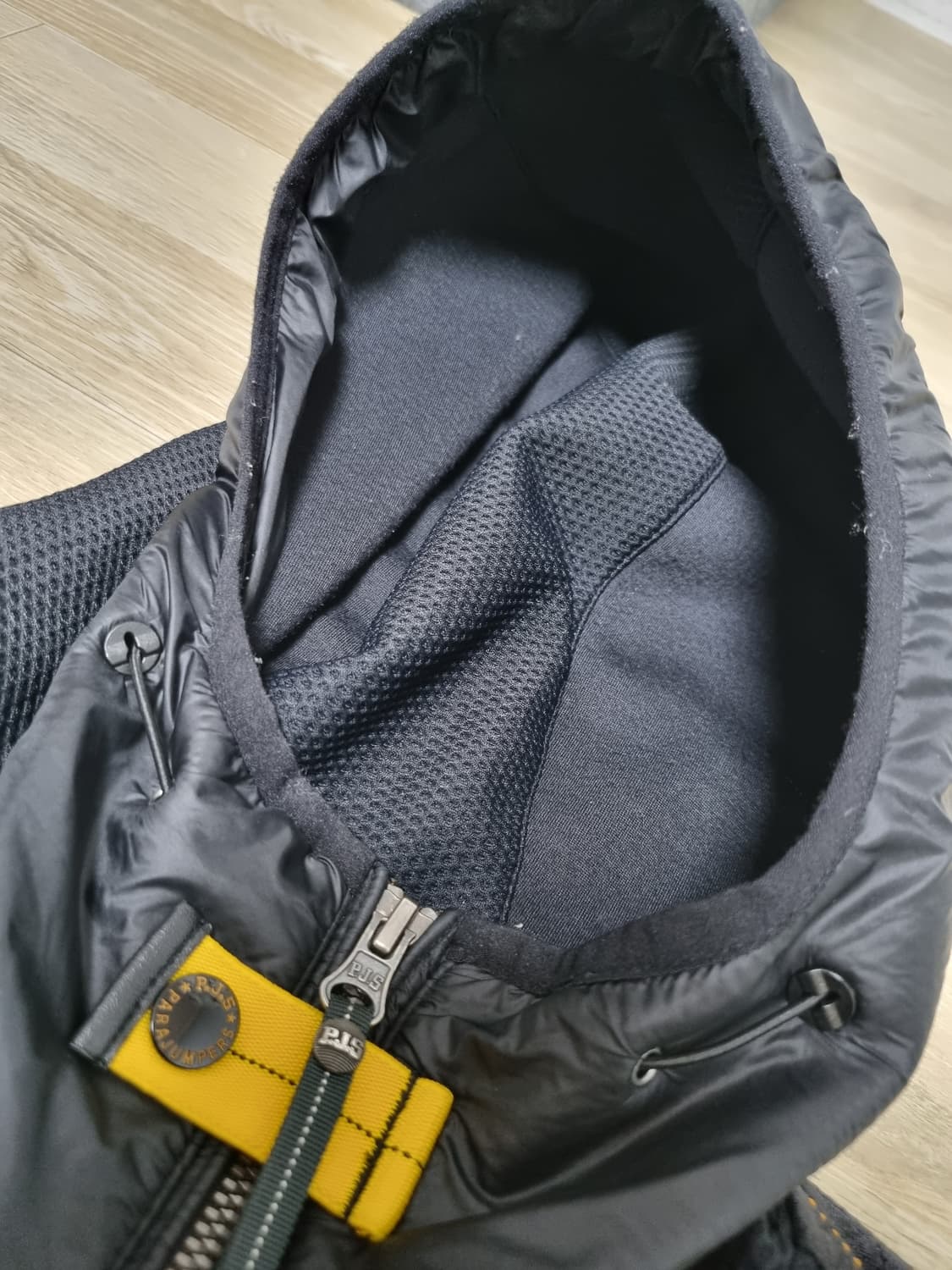 파라점퍼스 경량패딩 23fw 상품이미지3