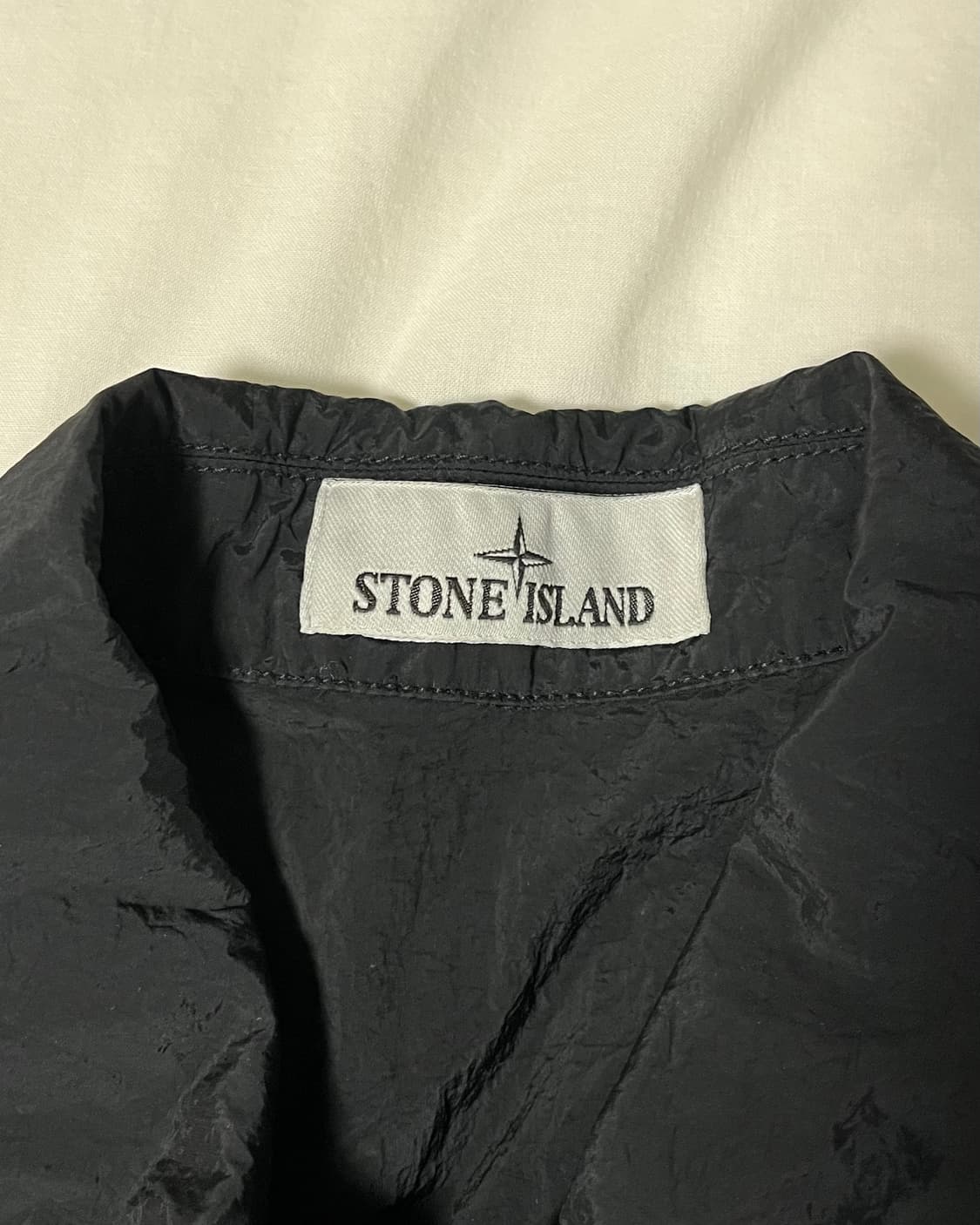 스톤아일랜드 나일론 오버셔츠 s사이즈 판매합니다! 상품이미지7