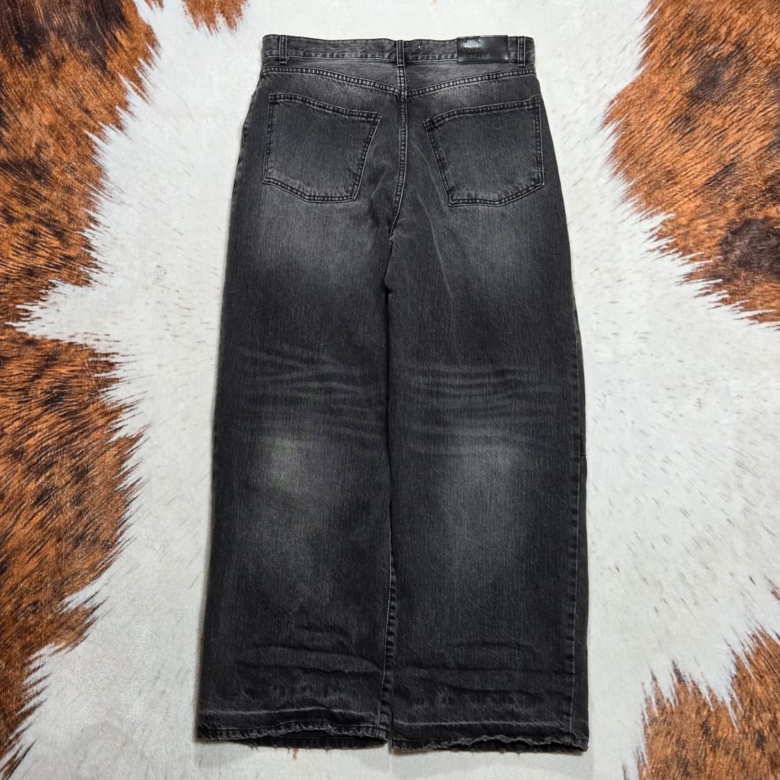 빈티지 흑청 핀턱 워싱 와이드 데님팬츠 상품이미지4