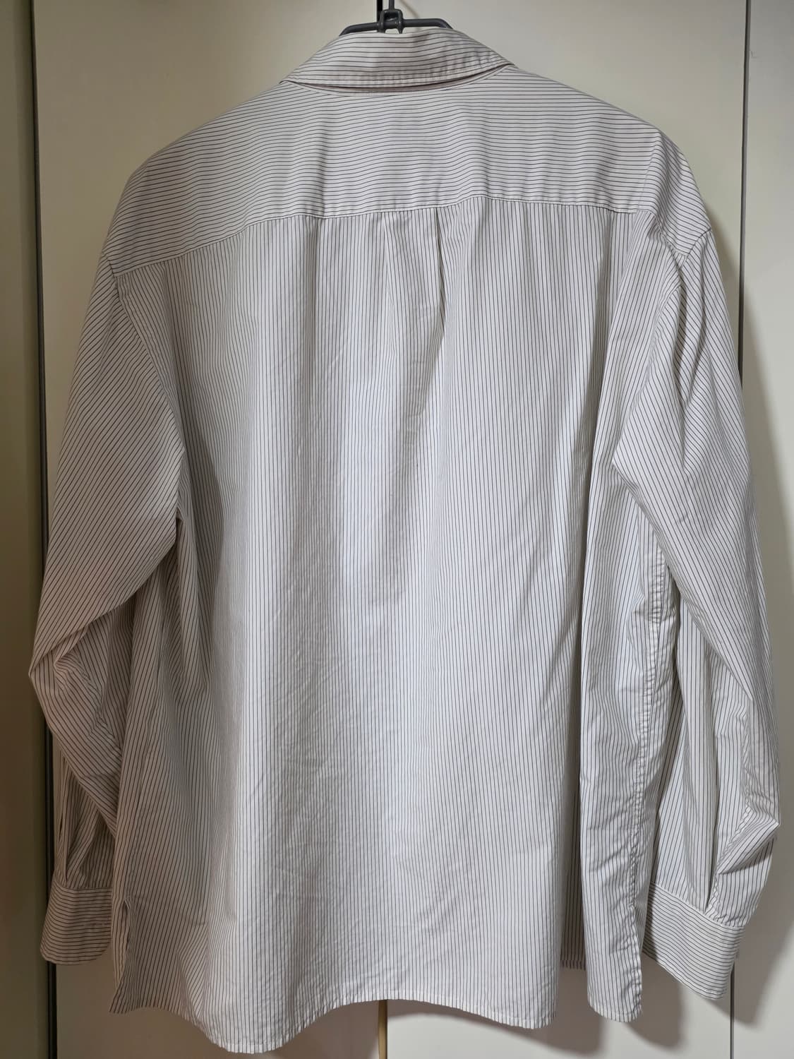 유니클로C 브로드클로스 오버사이즈 셔츠 화이트 m사이즈 상품이미지2