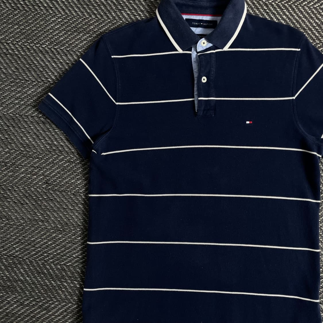 타미힐피거 스몰로고 미니멀 단가라 카라 티셔츠 o 3048 상품이미지3