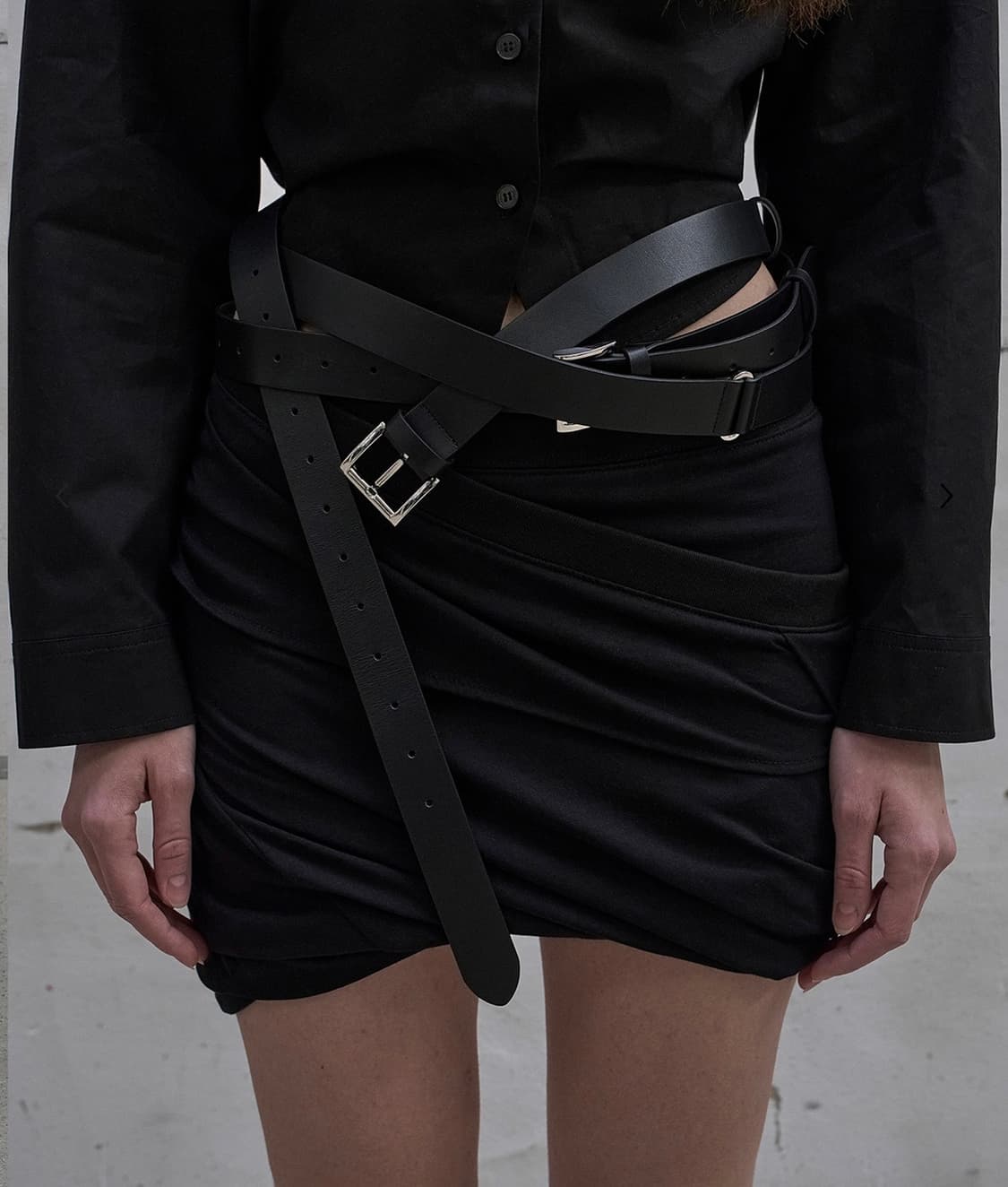 LCDC TWISTED MINI VOLUME SKIRT(블랙) 상품이미지2