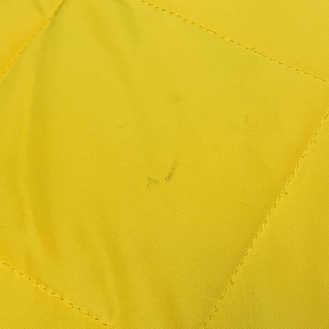 코스 다이아몬드 퀼티드 패딩 핸드백 상품이미지5