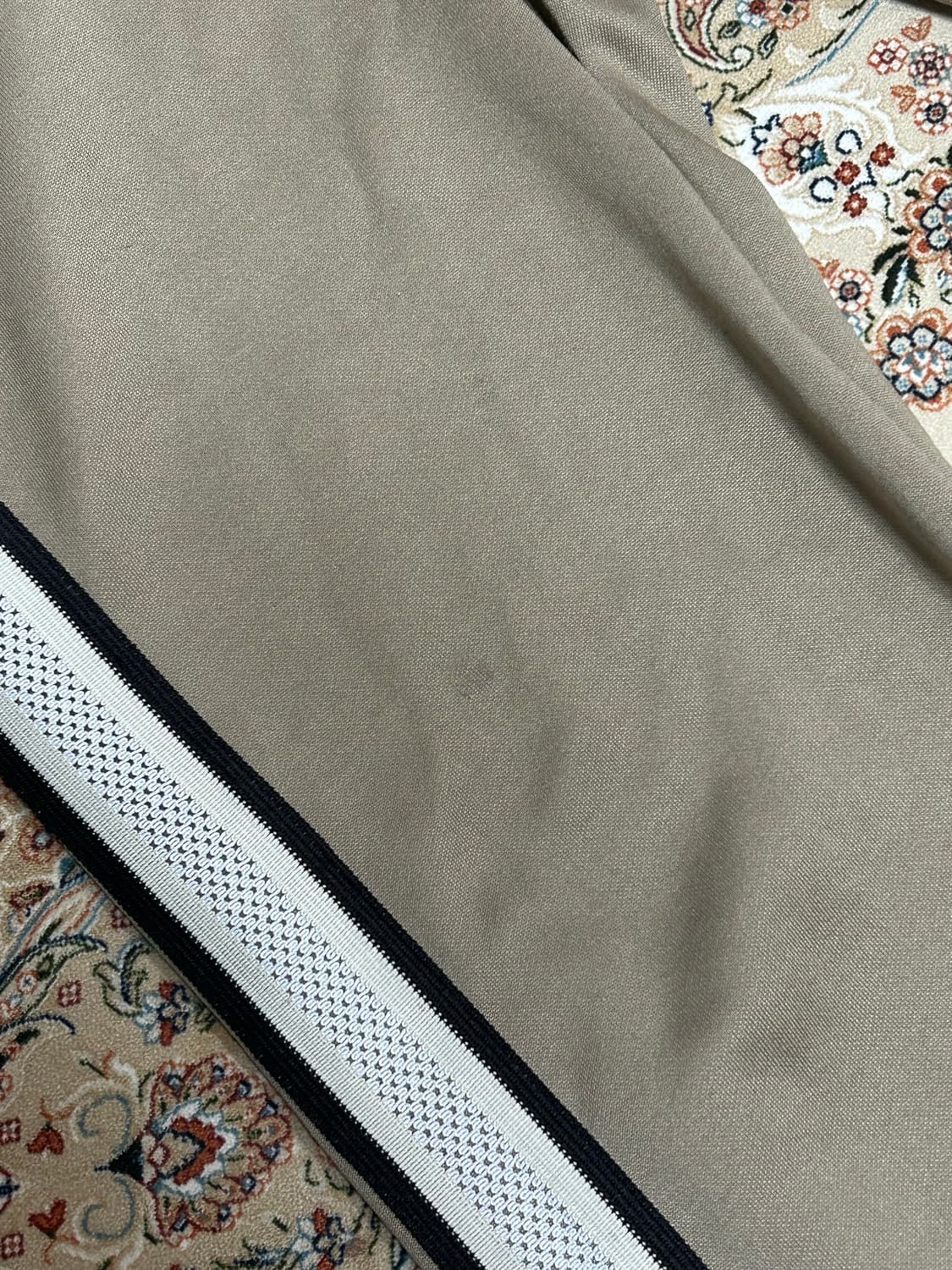 더오픈프로덕트 테이프드 저지 트랙팬츠 베이지1 상품이미지4