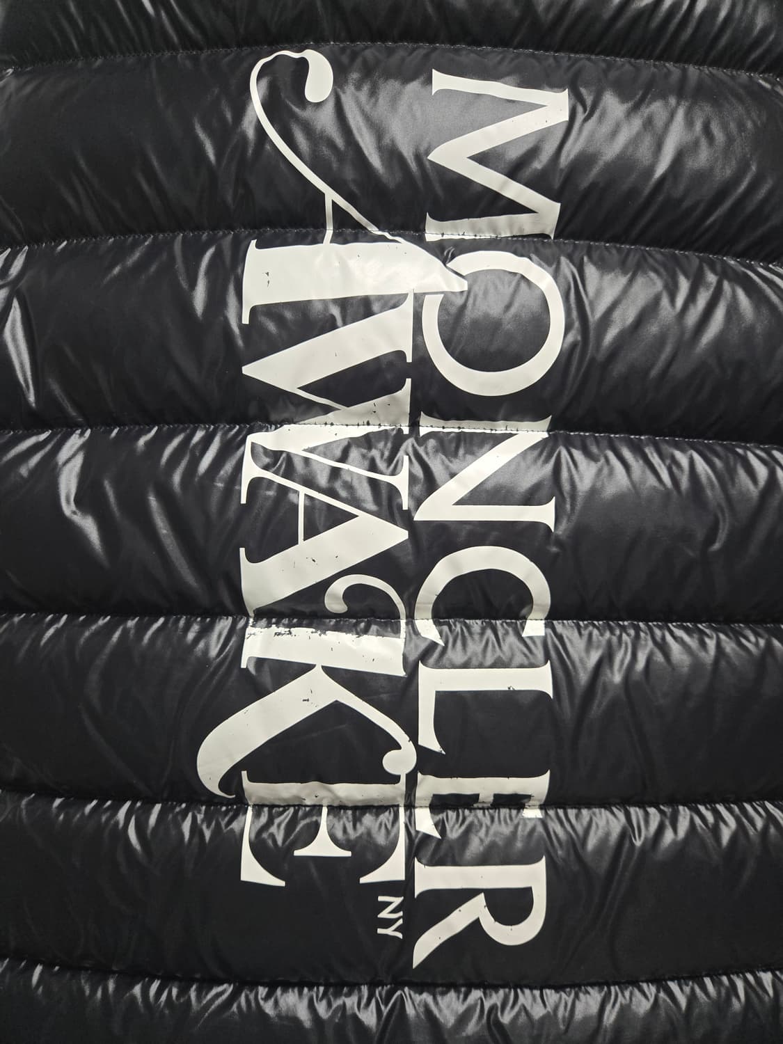 몽클레어 구스다운패딩조끼  지니어스 어웨이크 콜라보 패딩조끼 상품이미지4