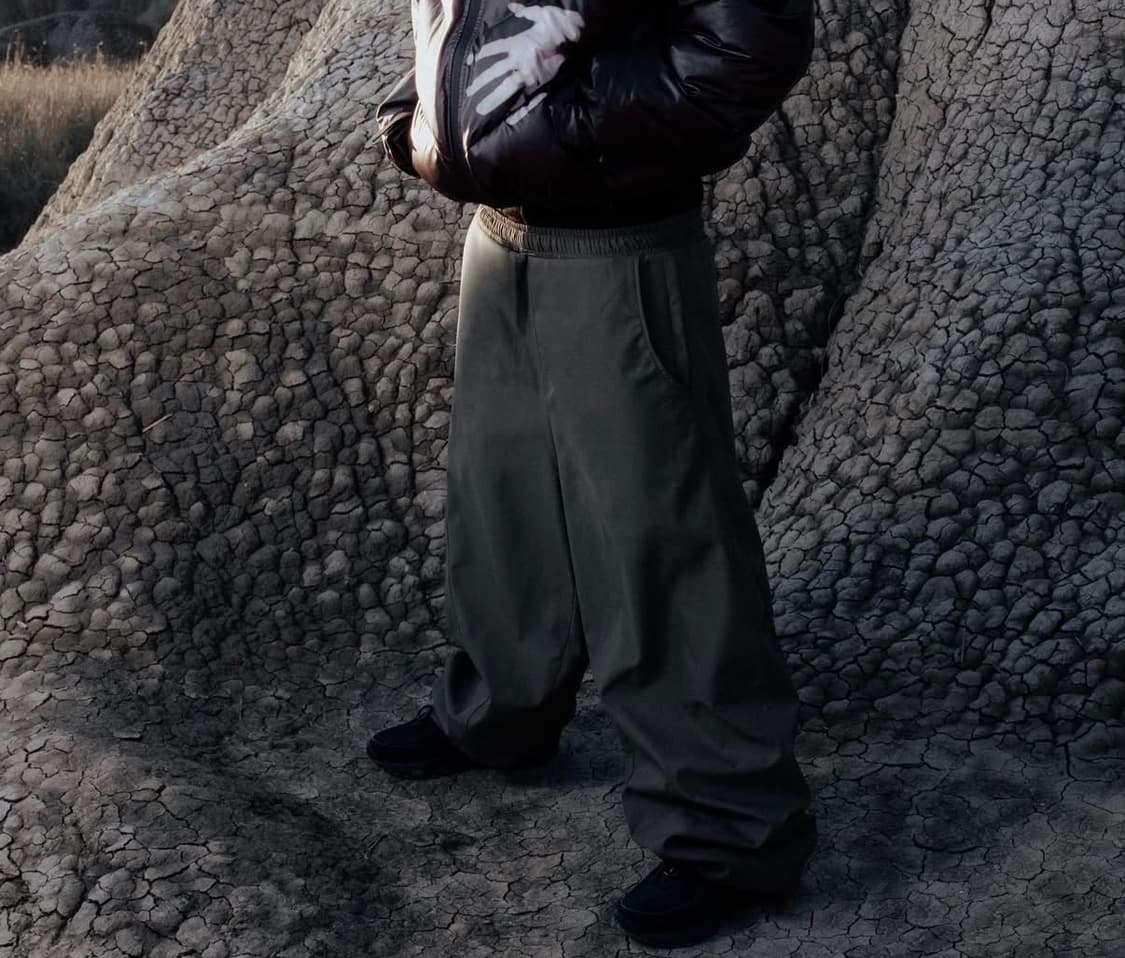 (새상품) [M] mertra 나일론 테크 조거 상품이미지1