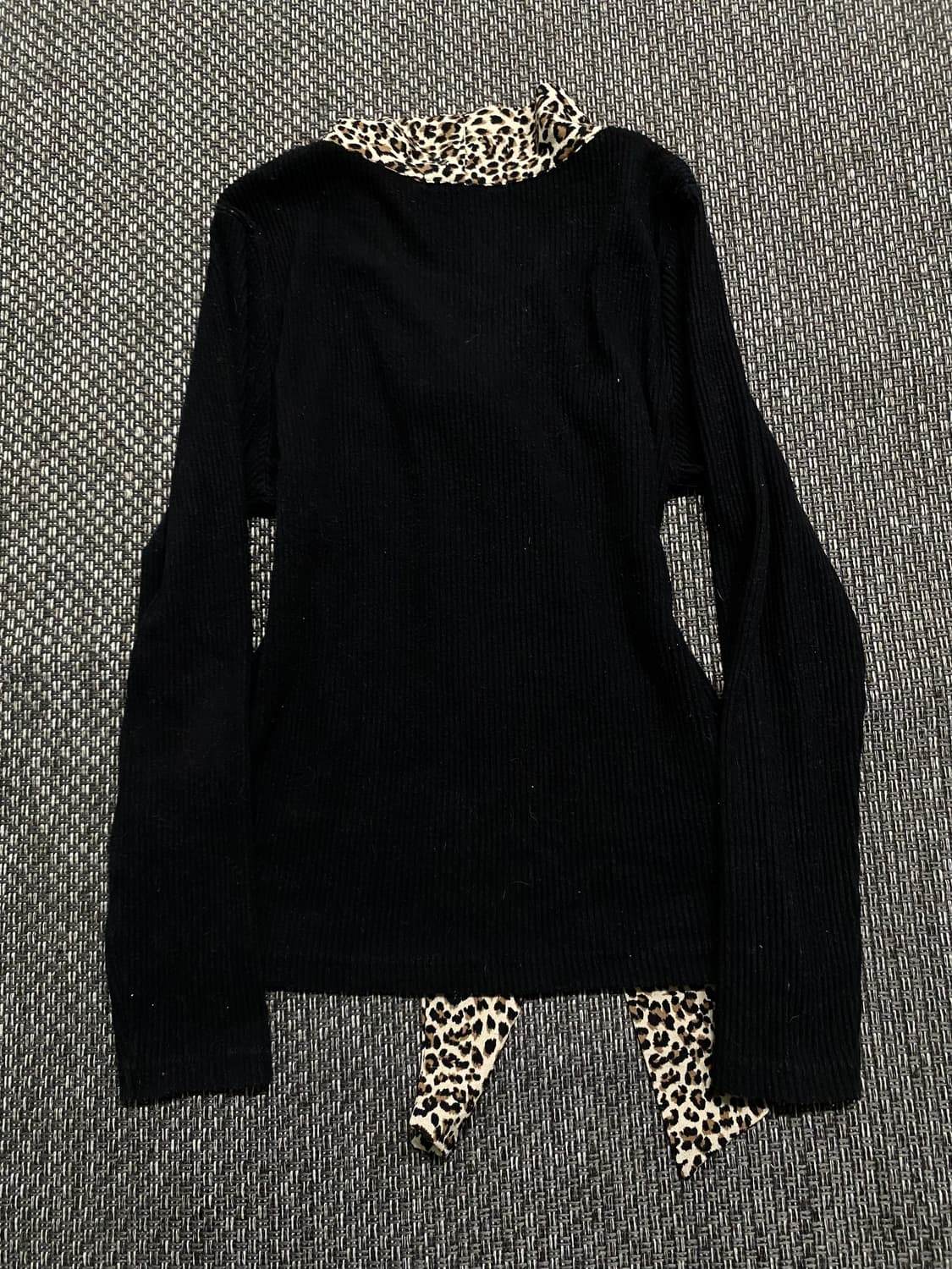 Leopard Detail Black Sleeve 상품이미지7