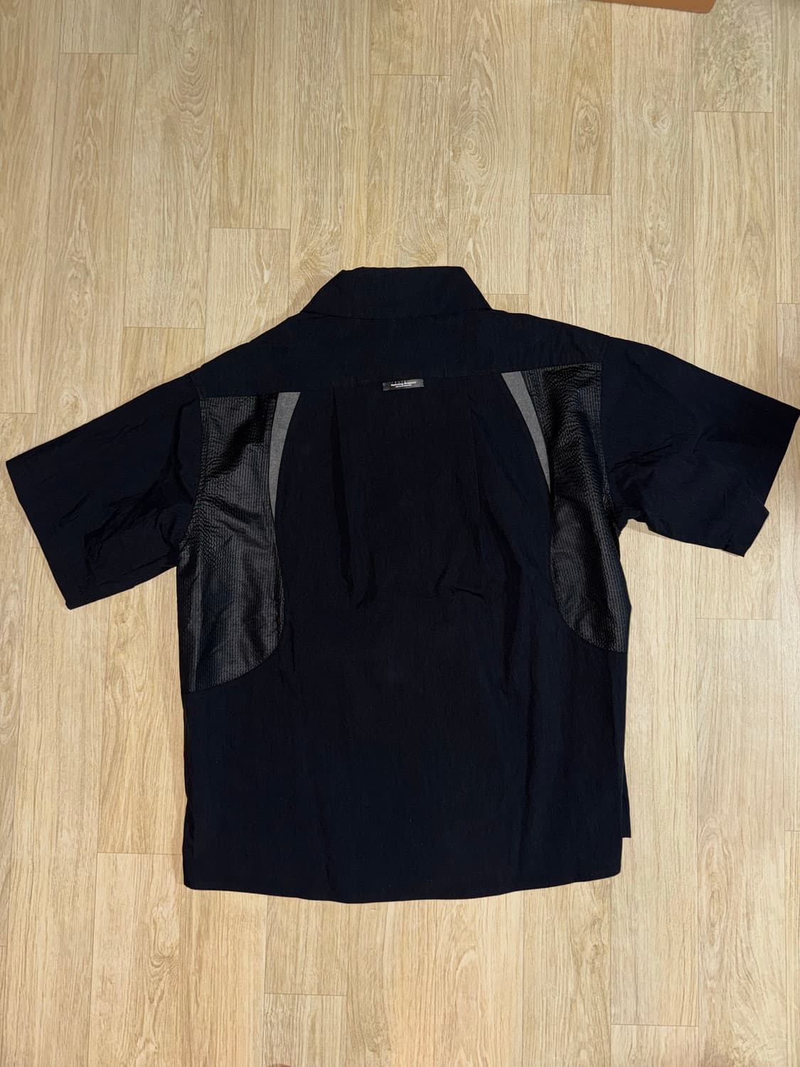 Paneled Half Shirt - Black 상품이미지2