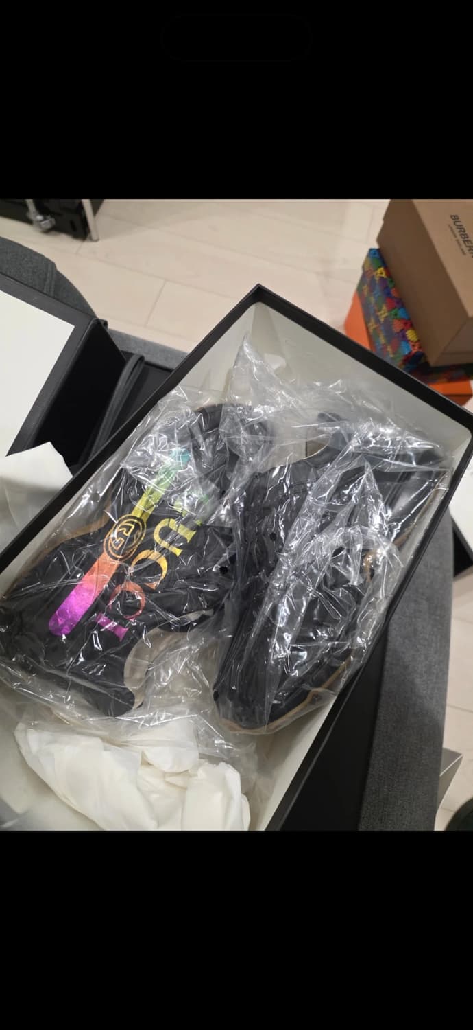 구찌 레인보우 로고 스니커즈 블랙 33띠로고 상품이미지4