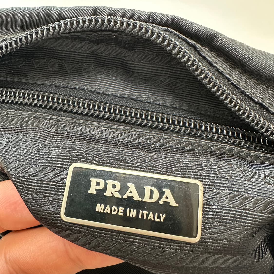 프라다 PRADA 리나일론 포코노 크로스백 상품이미지7