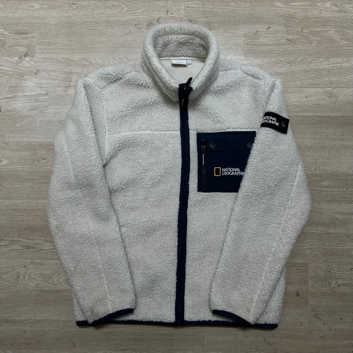 내셔널지오그래픽 남여공용 와펜 뽀글이 후리스 자켓 [아이보리] M/95 상품이미지1