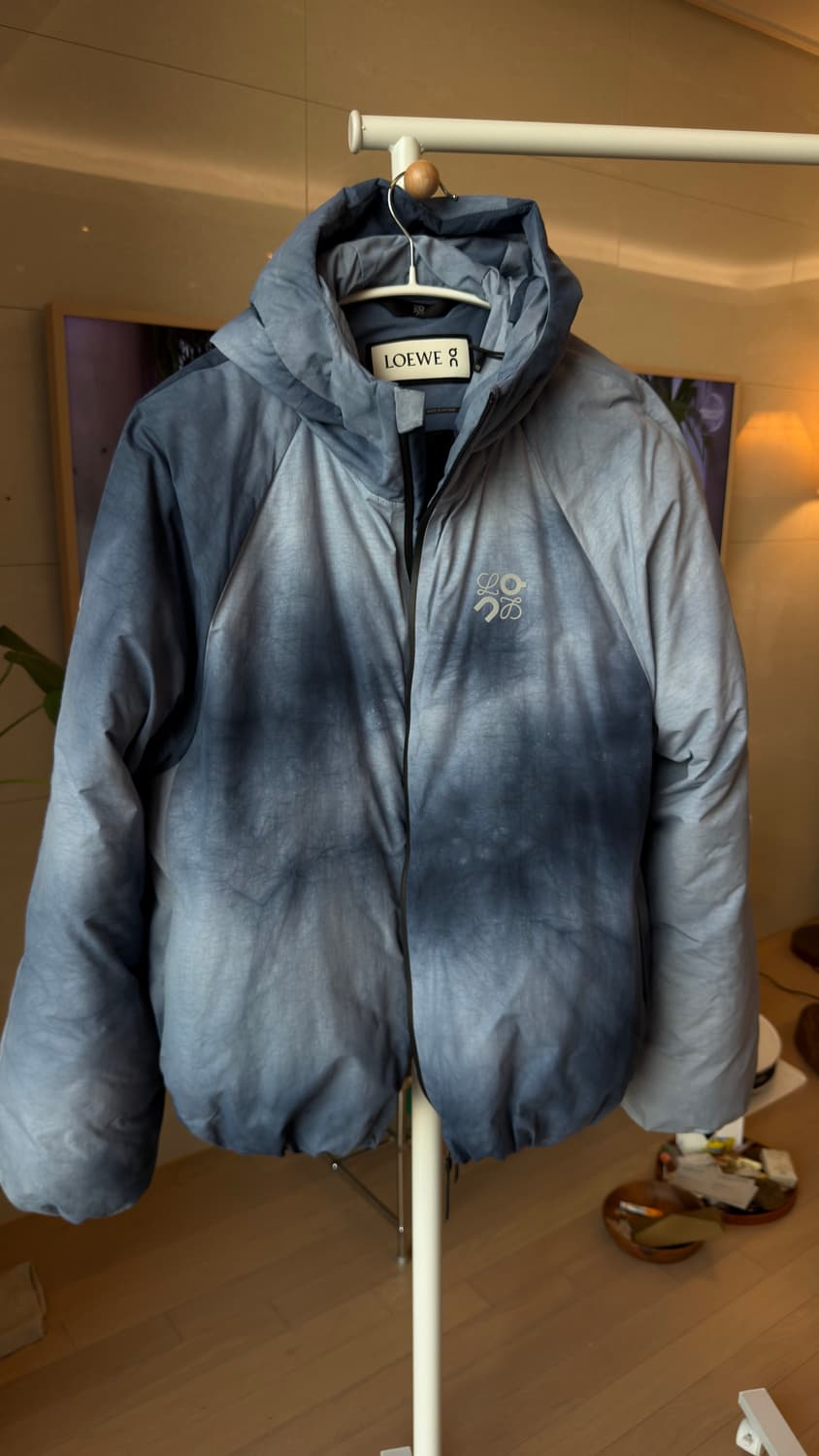 Loewe x ON 패딩 M 상품이미지1