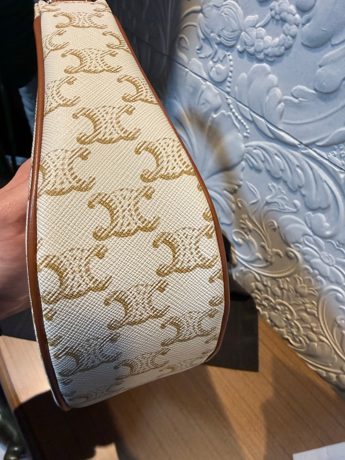 셀린느 아바백 화이트 상품이미지3