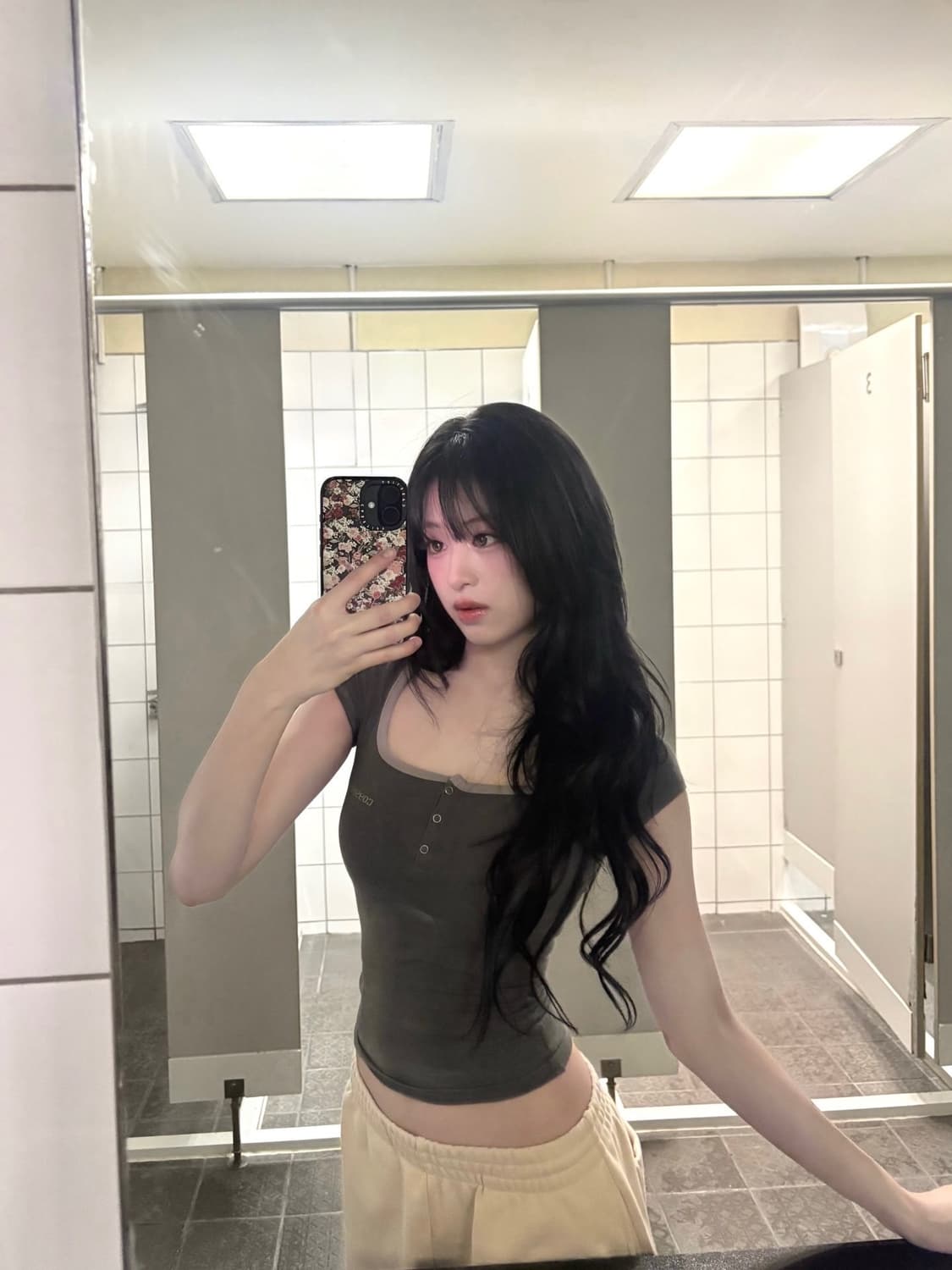 코이세이오 프롱 스냅 미니 로고 티 애쉬 브라운 OS 상품이미지2