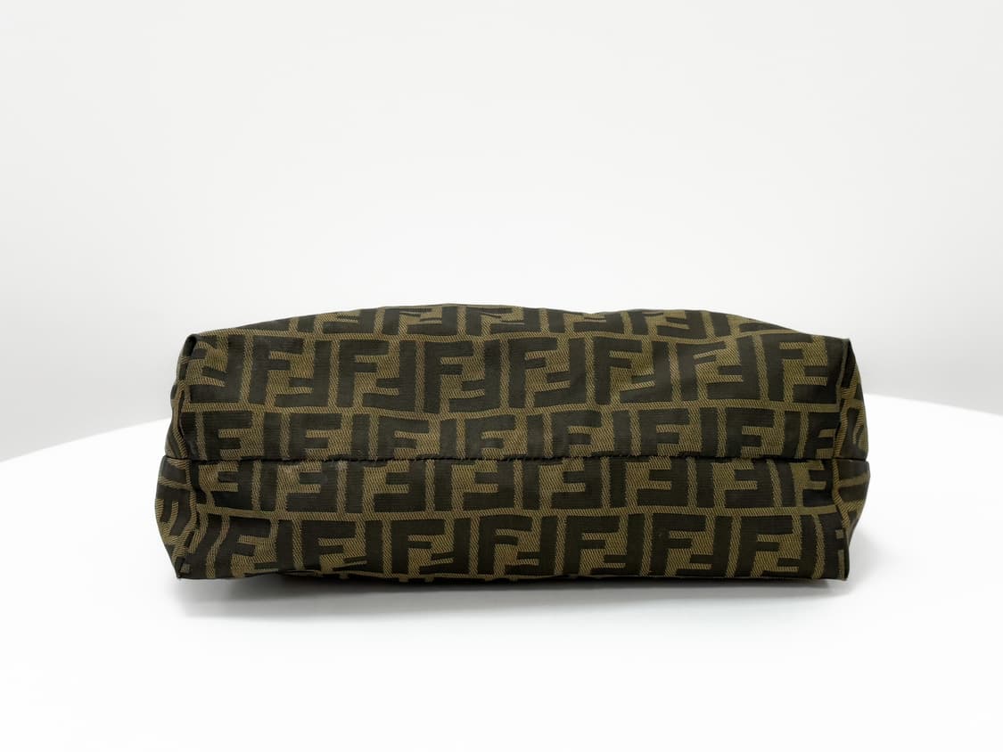 펜디 주카 자카드 숄더백 상품이미지5