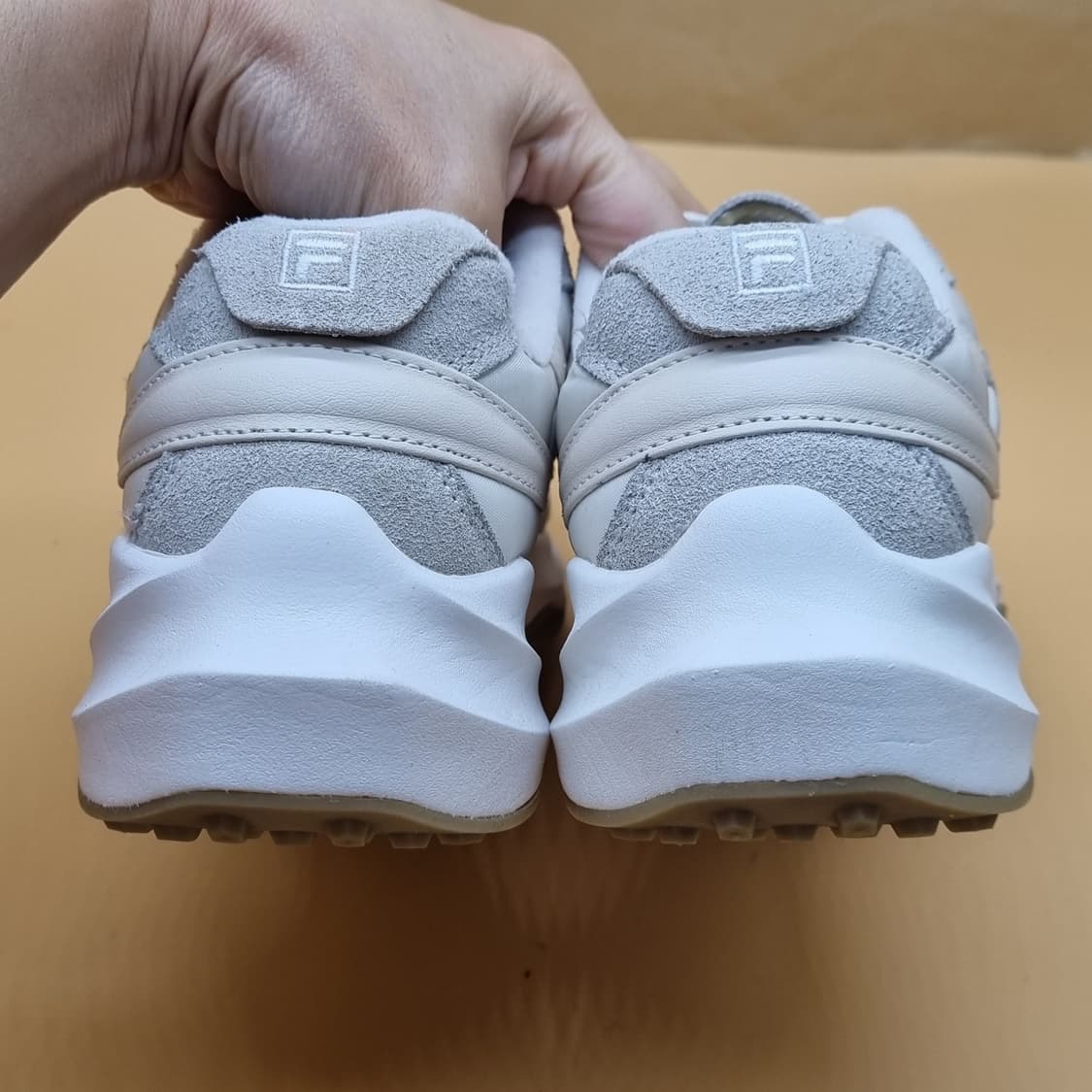 휠라 트라이벌 레이스 운동화250. 상품이미지4