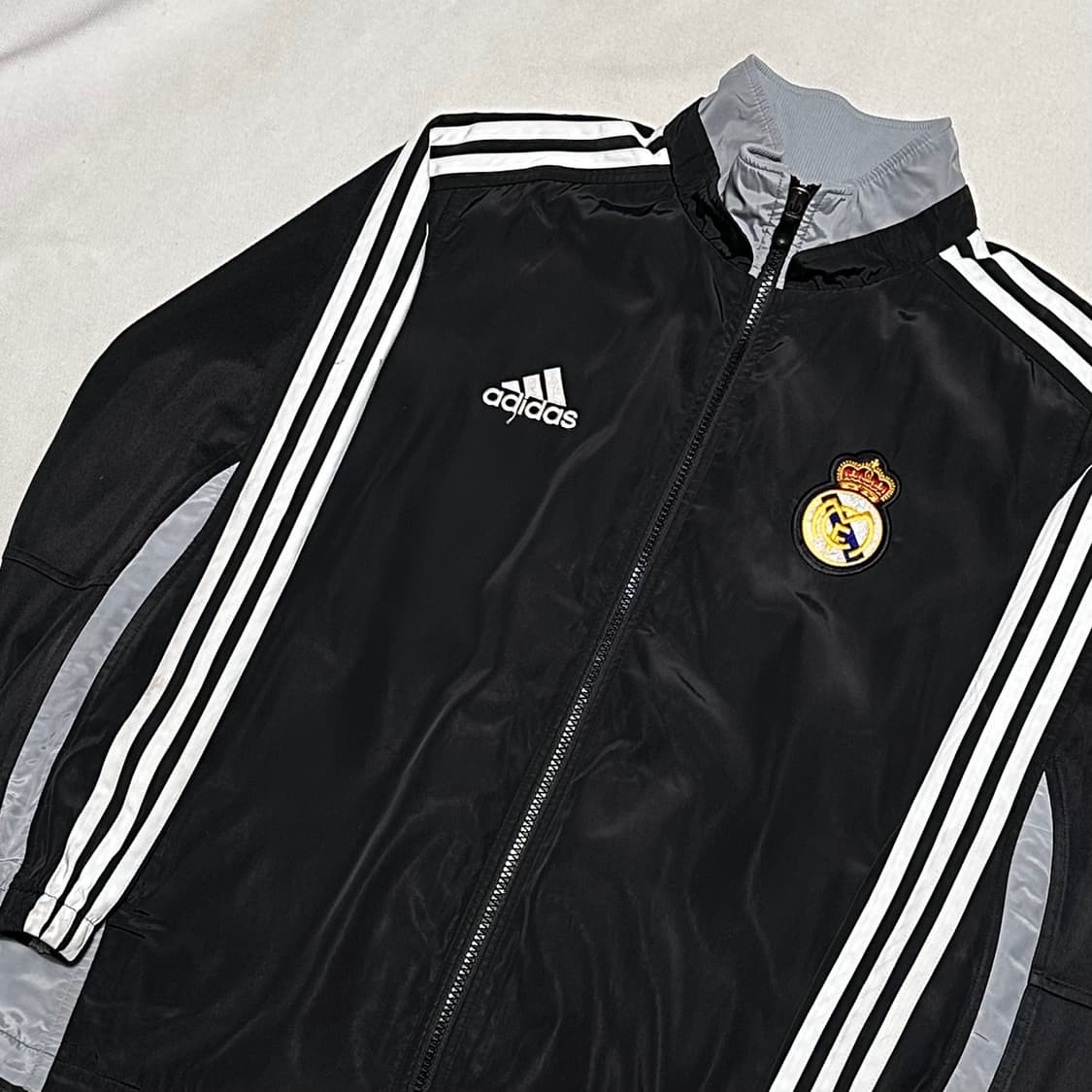 95 아디다스 레알마드리드 블랙 자켓 상품이미지1