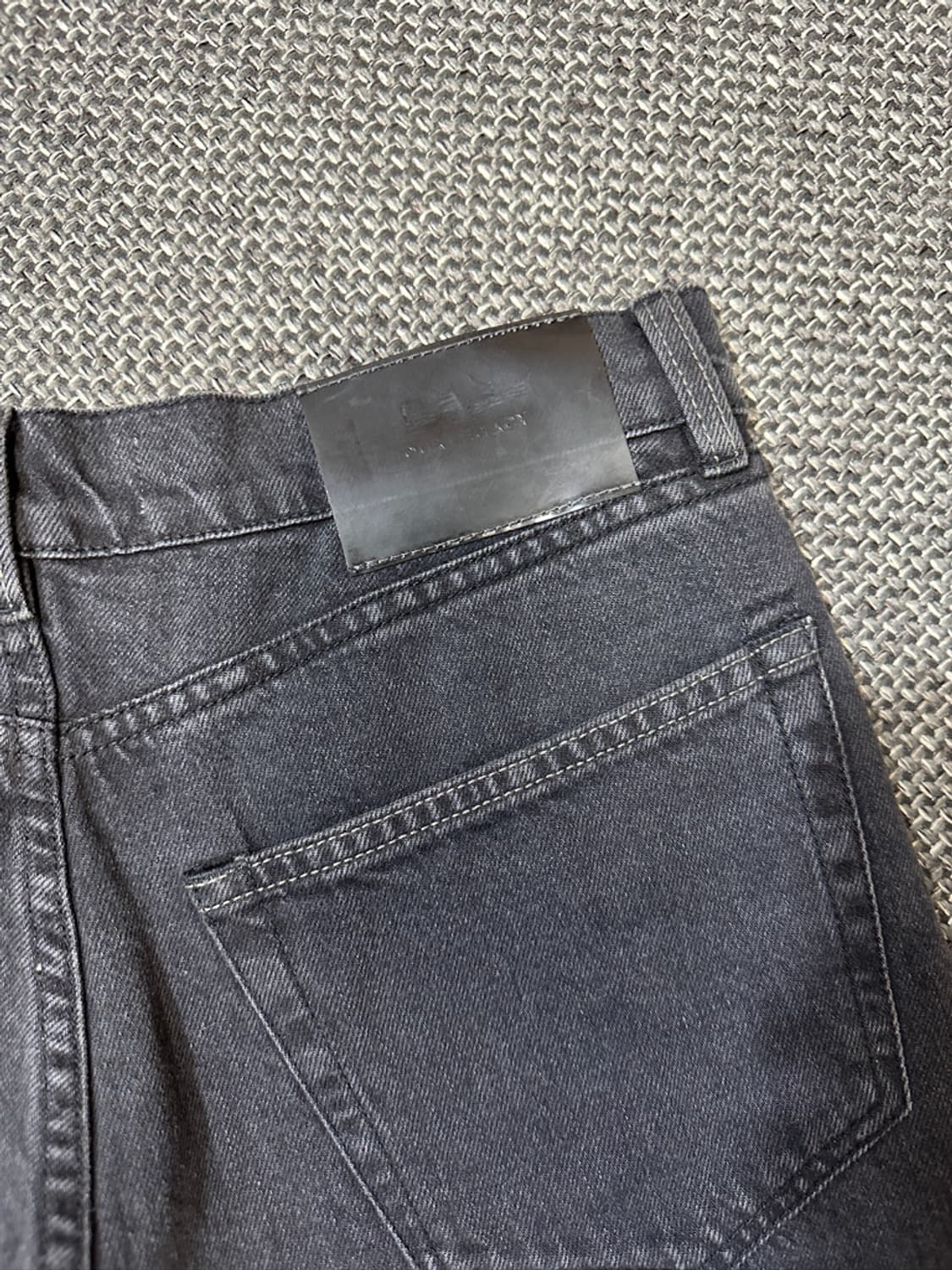 아워레가시 퍼스트컷 워시드 블랙 데님 상품이미지4