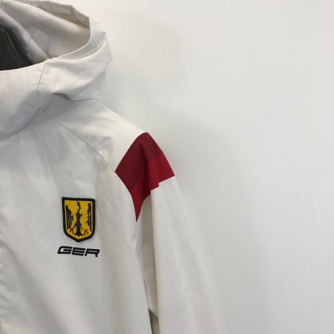 데상트 독일 국대 바람막이자켓 [XL] 상품이미지3