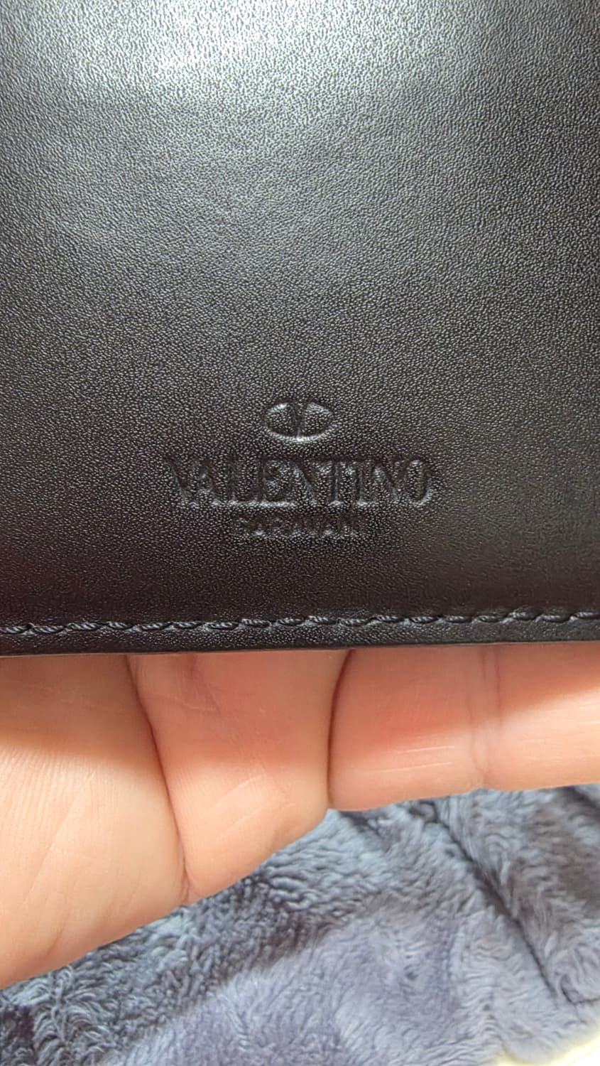 (정품) 발렌티노 VLTN 카드지갑/남녀공용/검정/개인/팝니다. 상품이미지5